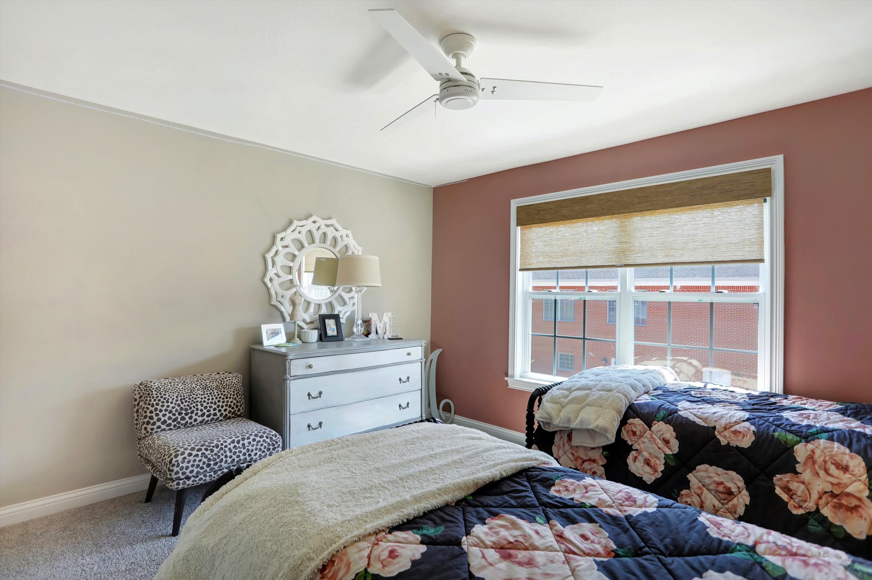 868 S Park Trail Drive