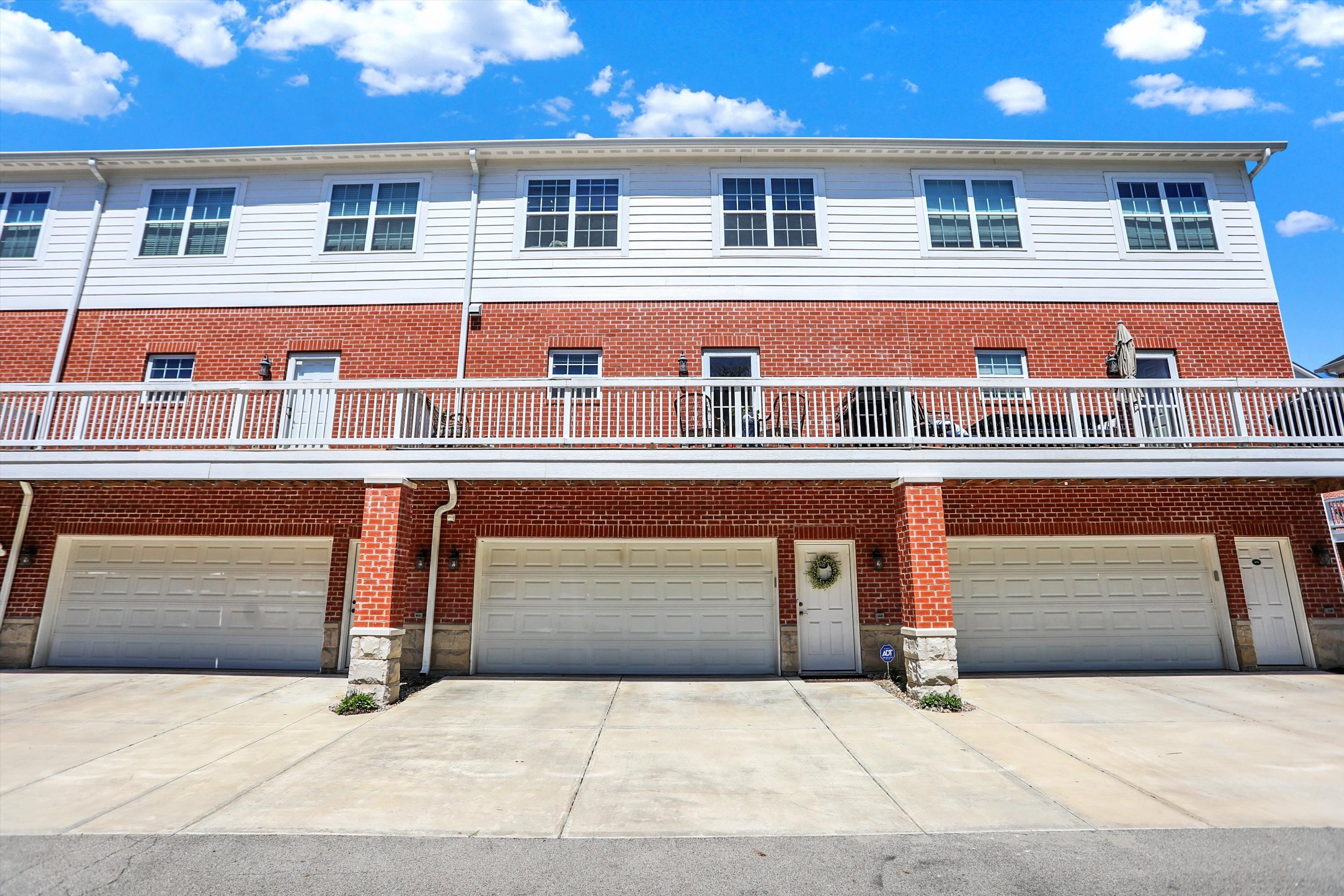 868 S Park Trail Drive