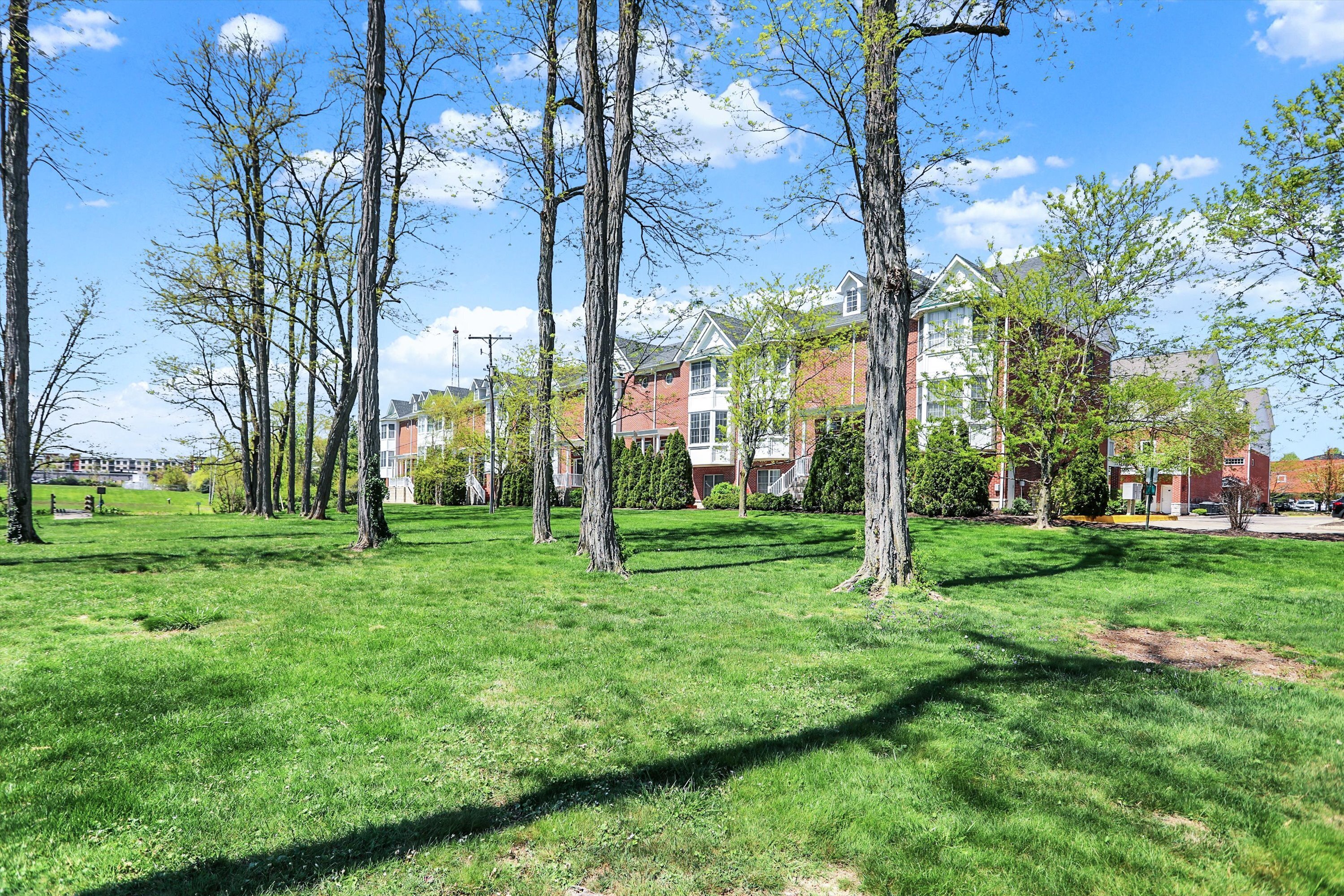 868 S Park Trail Drive