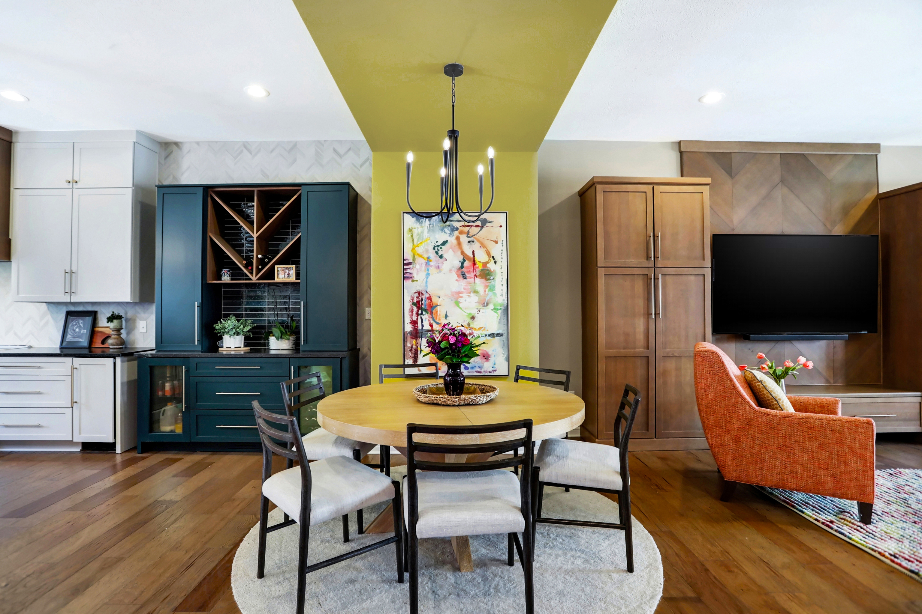 868 S Park Trail Drive