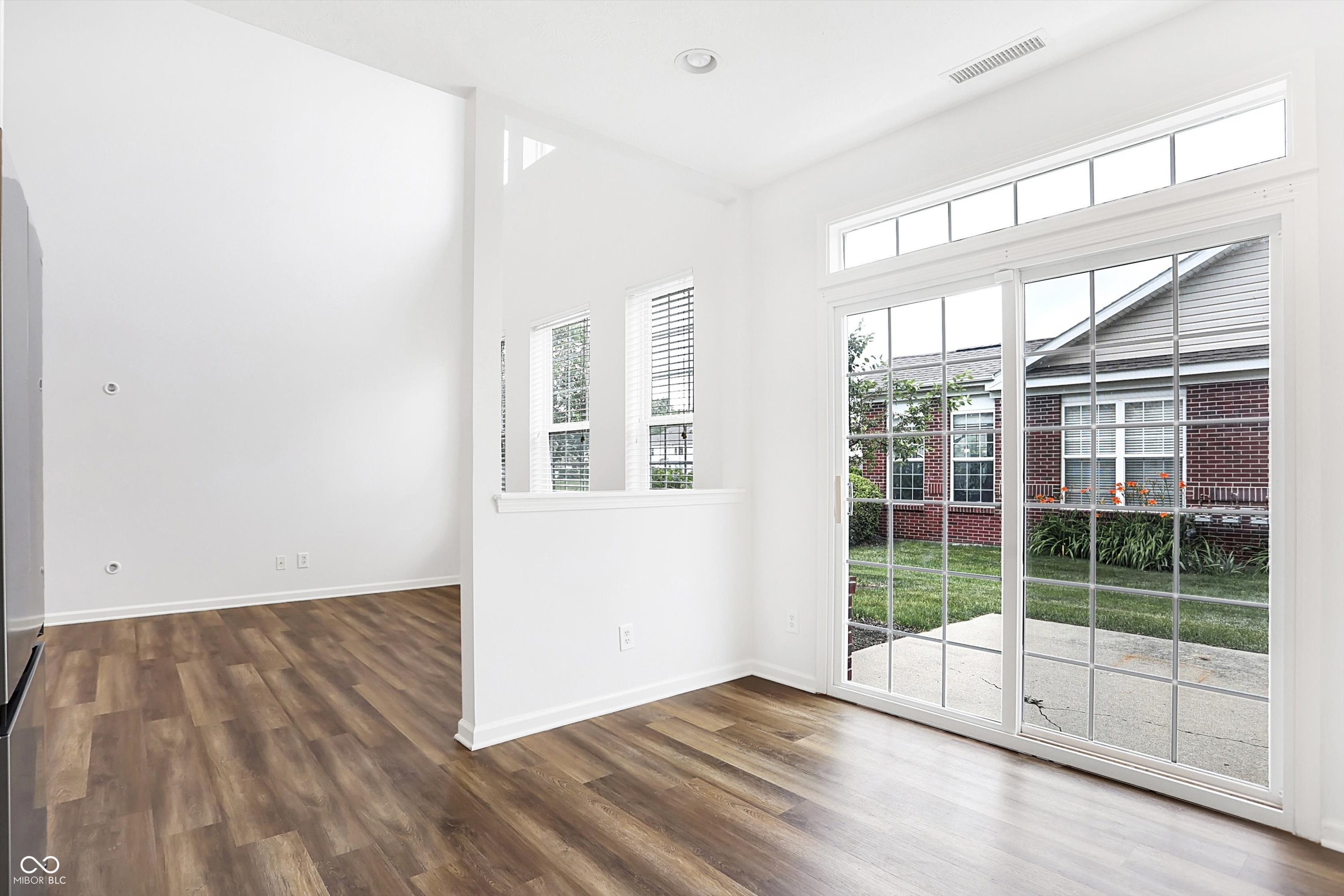 10901 Lemongrass Drive