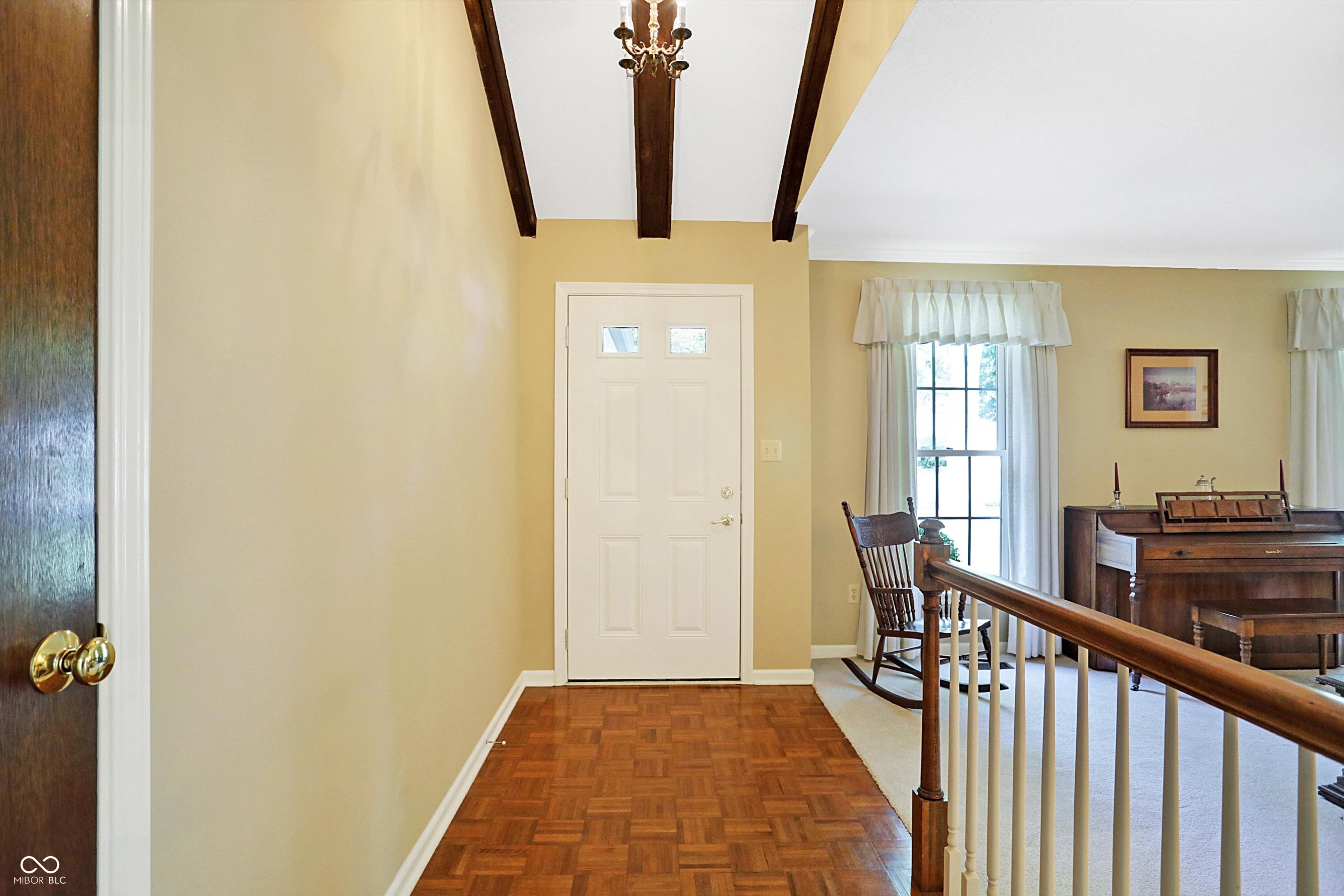 10919 W Lakeshore Drive