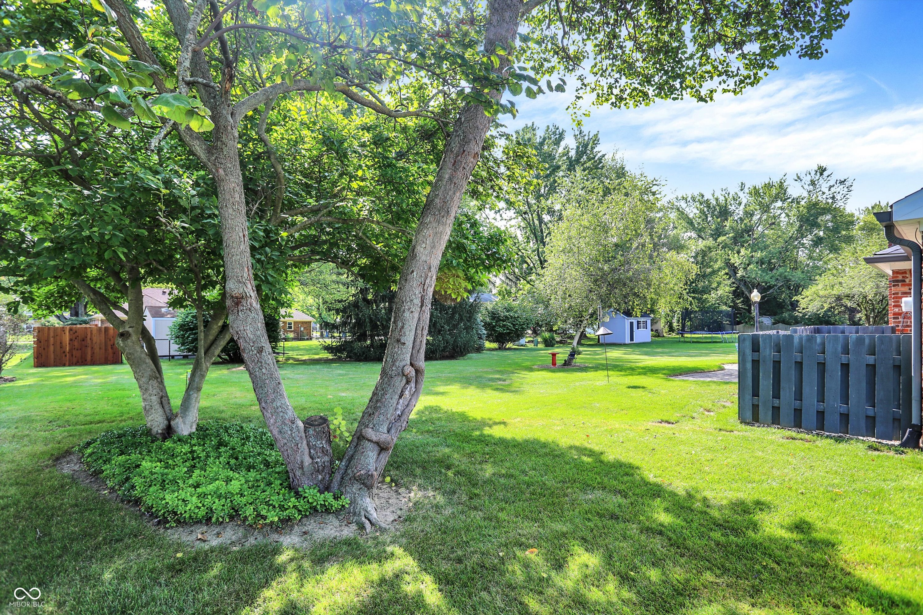 10919 W Lakeshore Drive