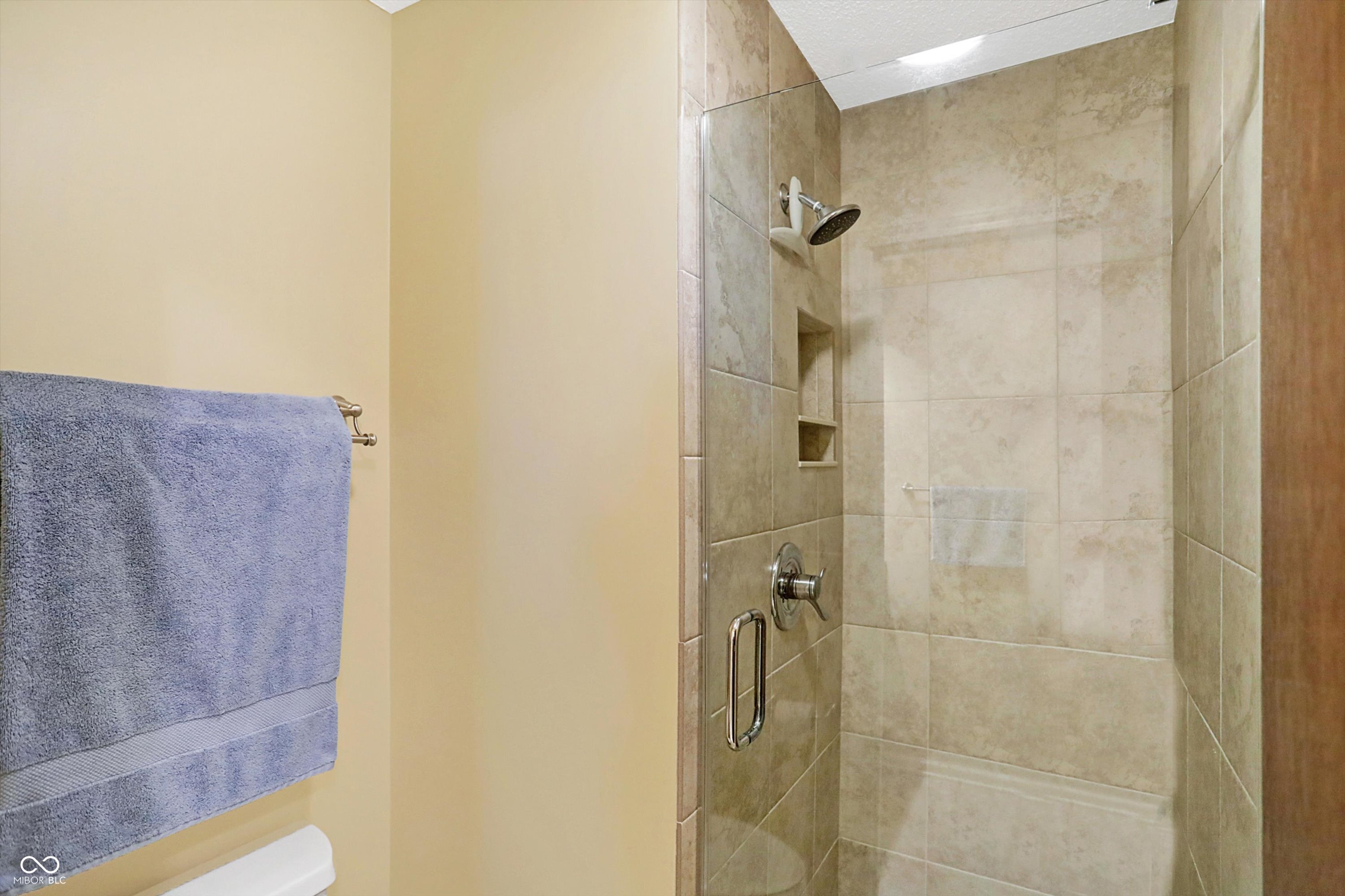 10919 W Lakeshore Drive