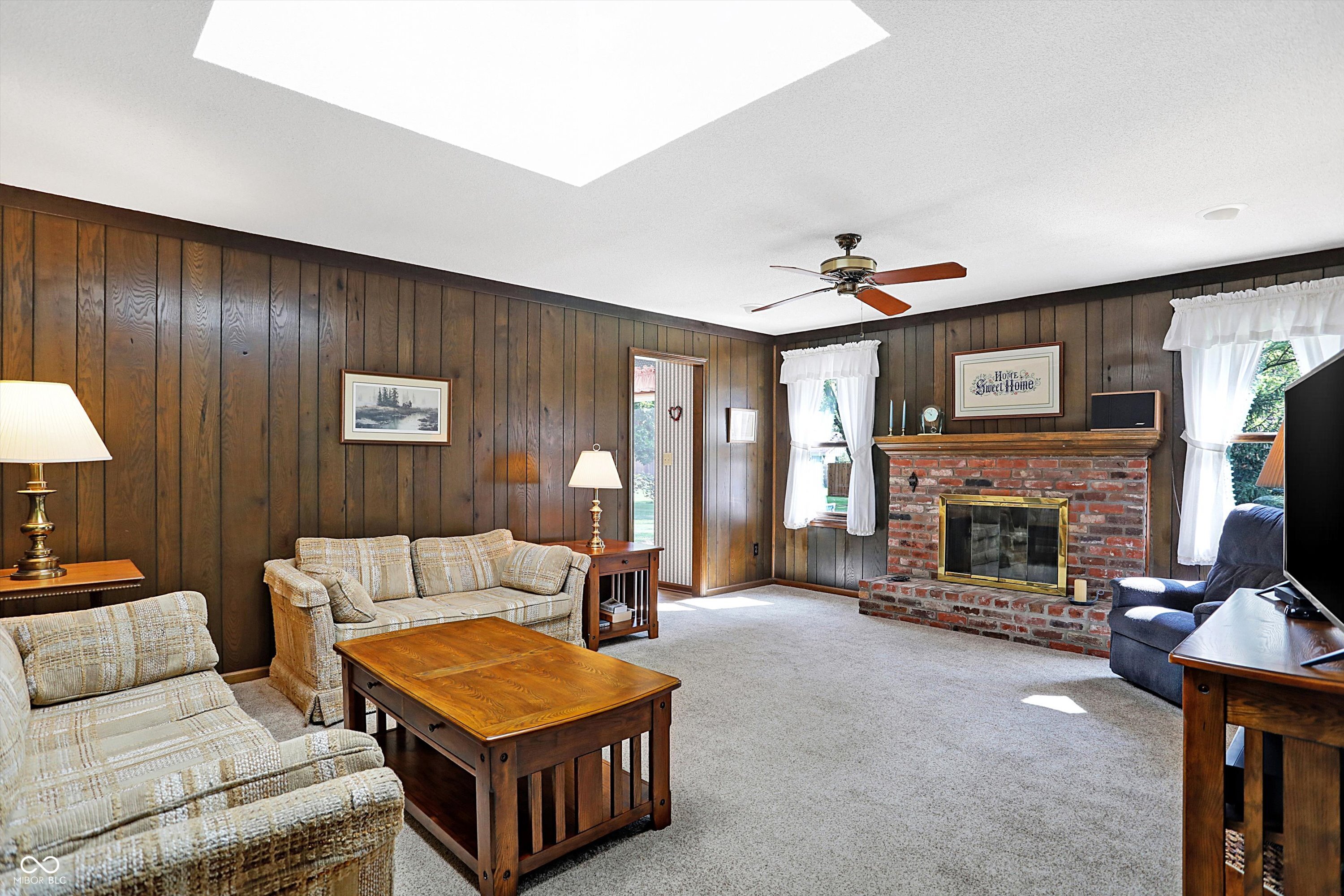 10919 W Lakeshore Drive