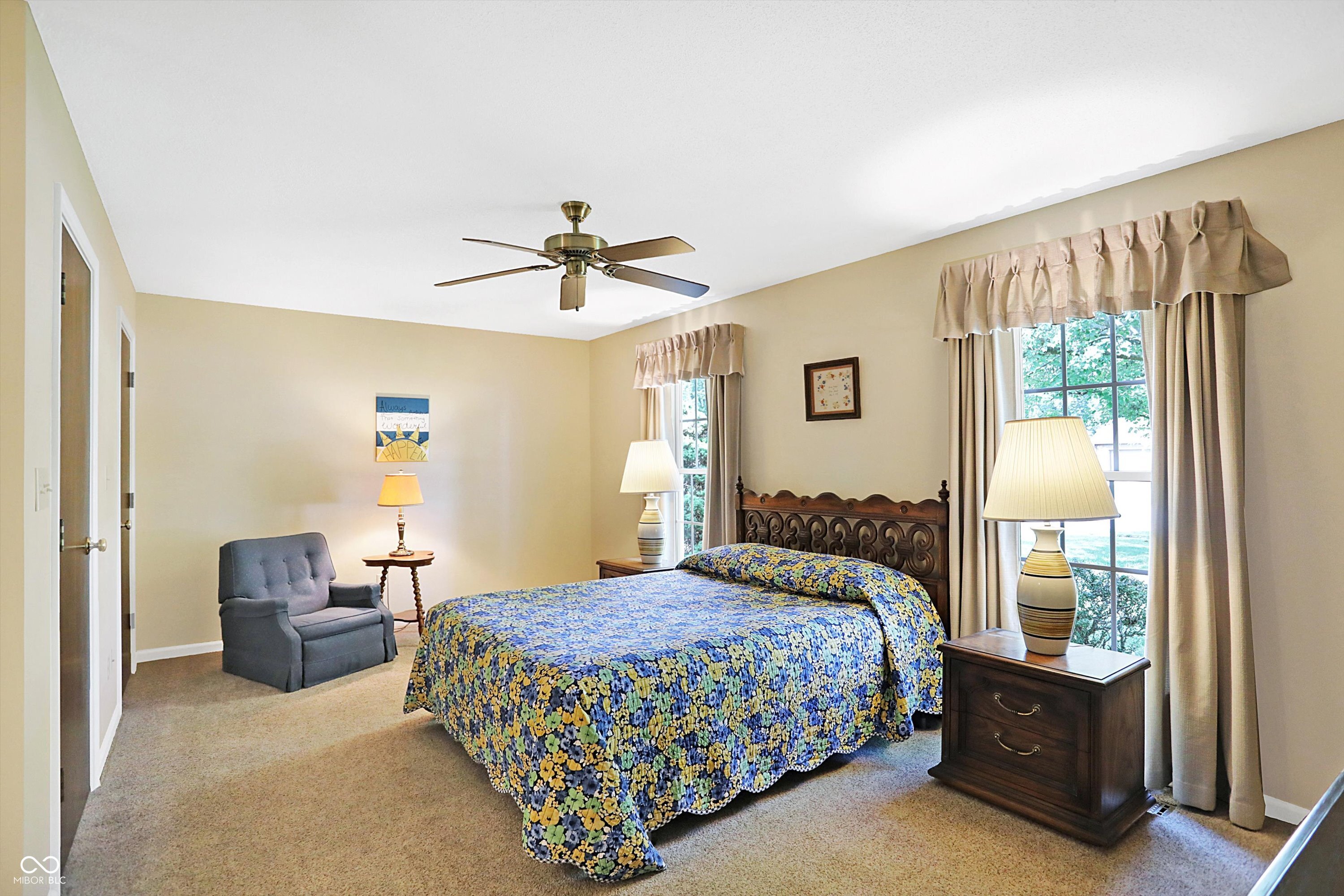 10919 W Lakeshore Drive