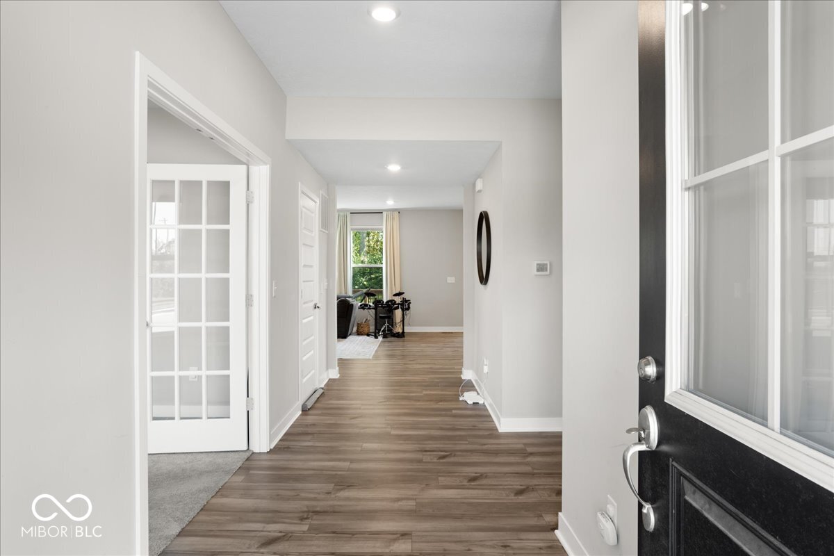 5453 Cloverdale Lane