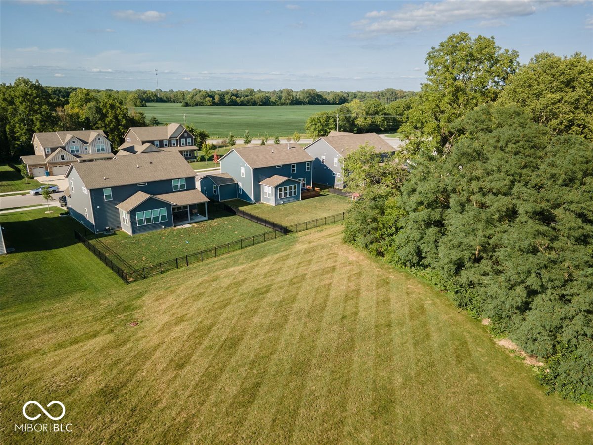 5453 Cloverdale Lane