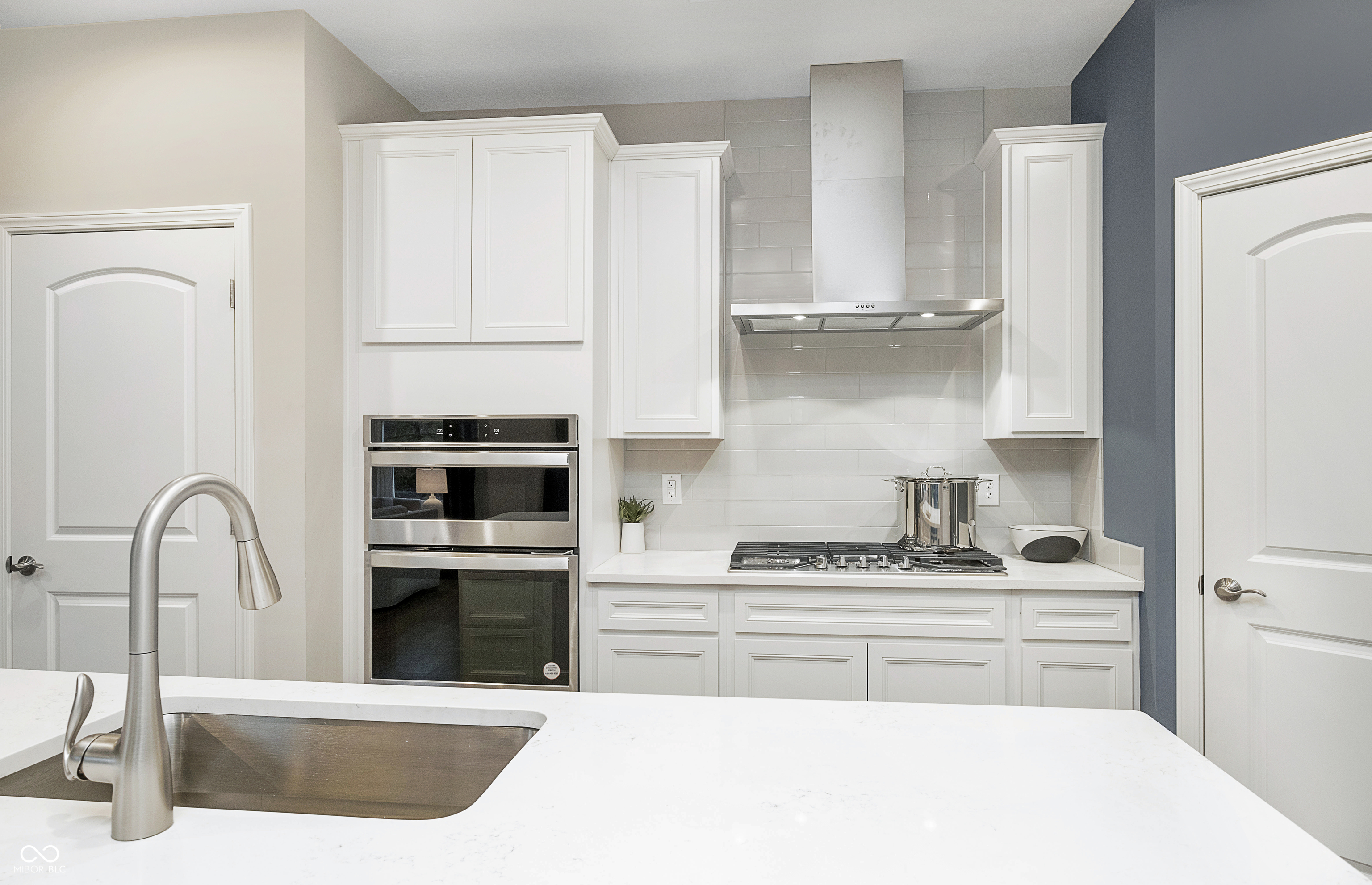 6884 Seattle Slew Drive