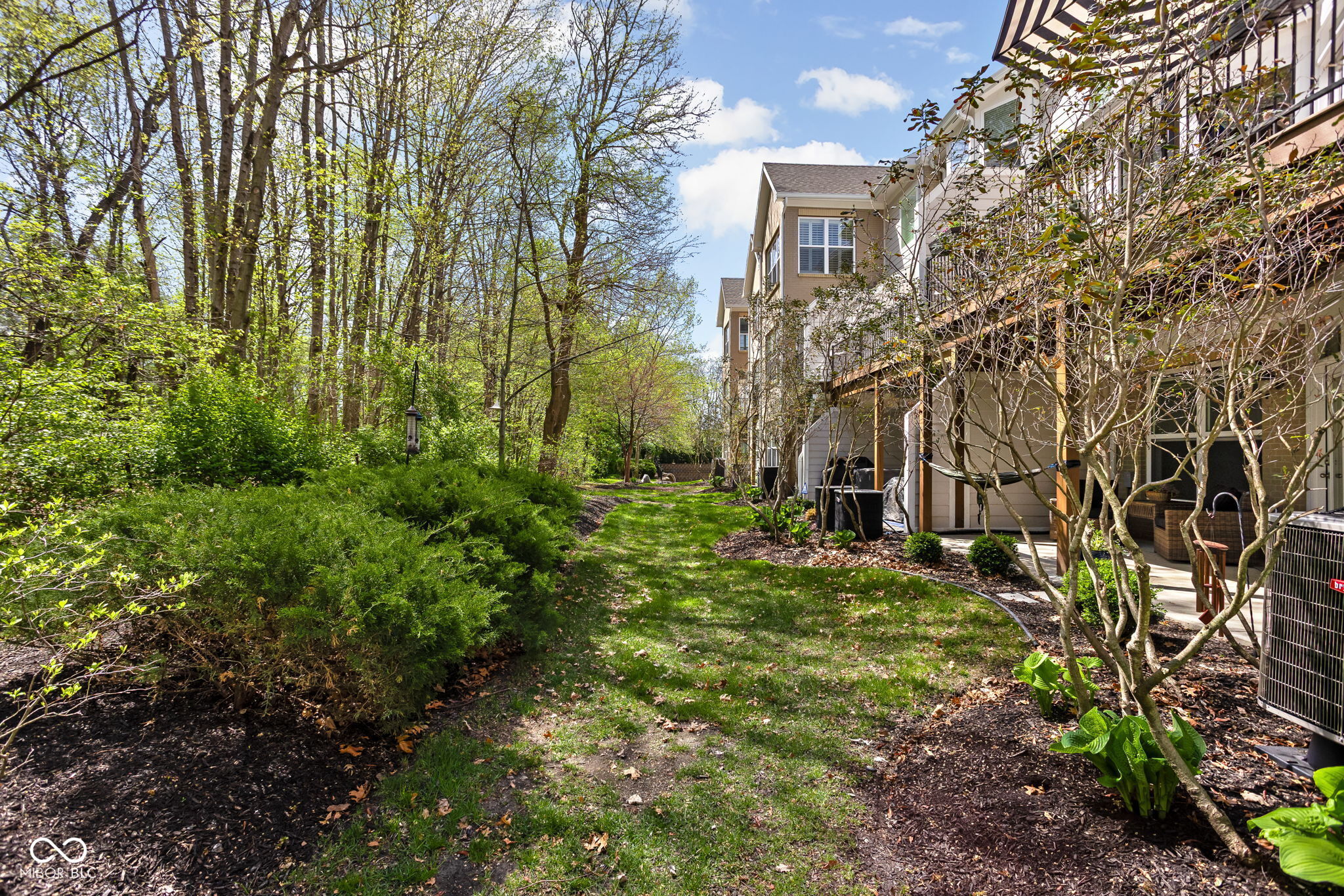 675 Greenford Trail N