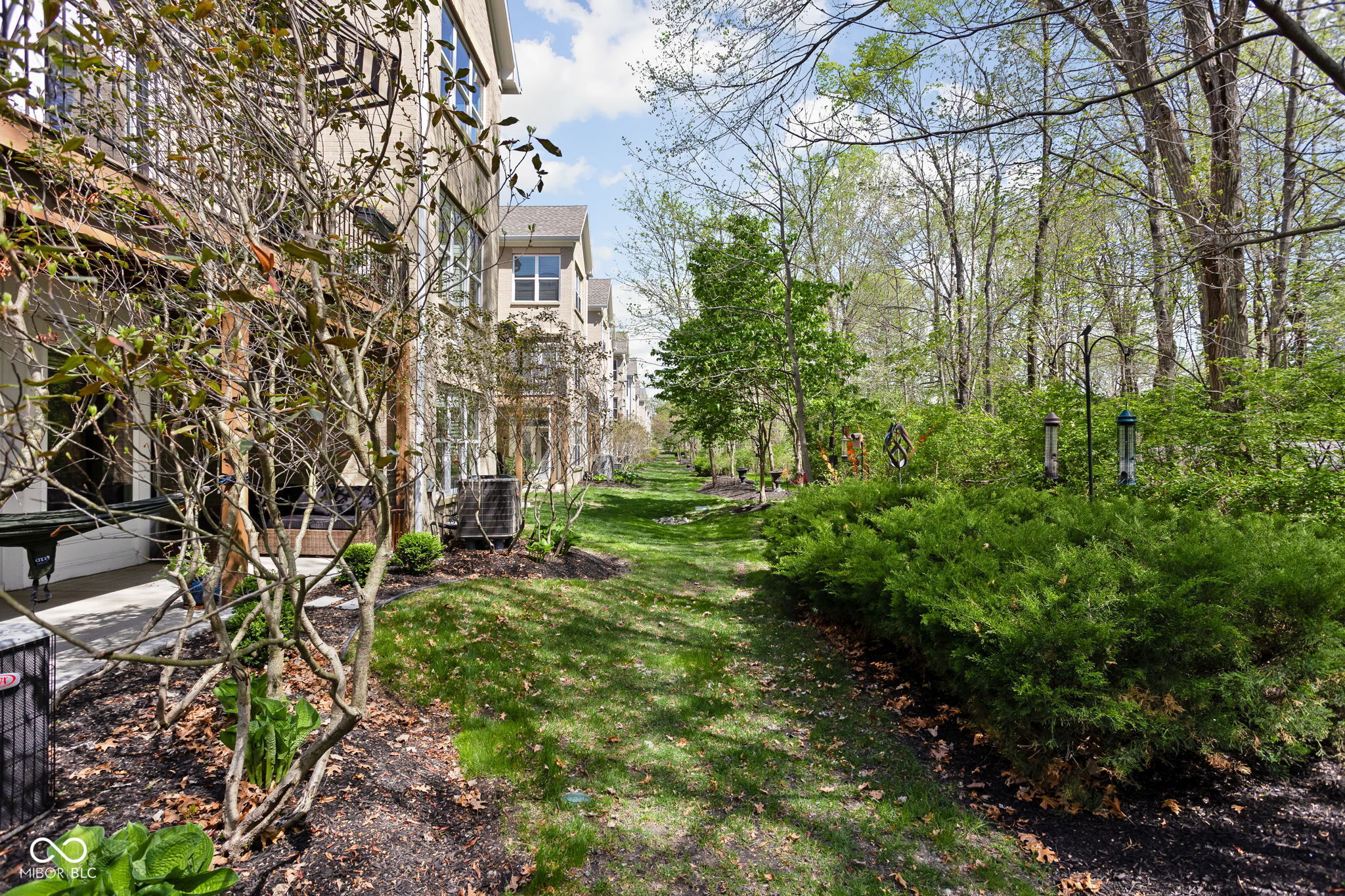 675 Greenford Trail N