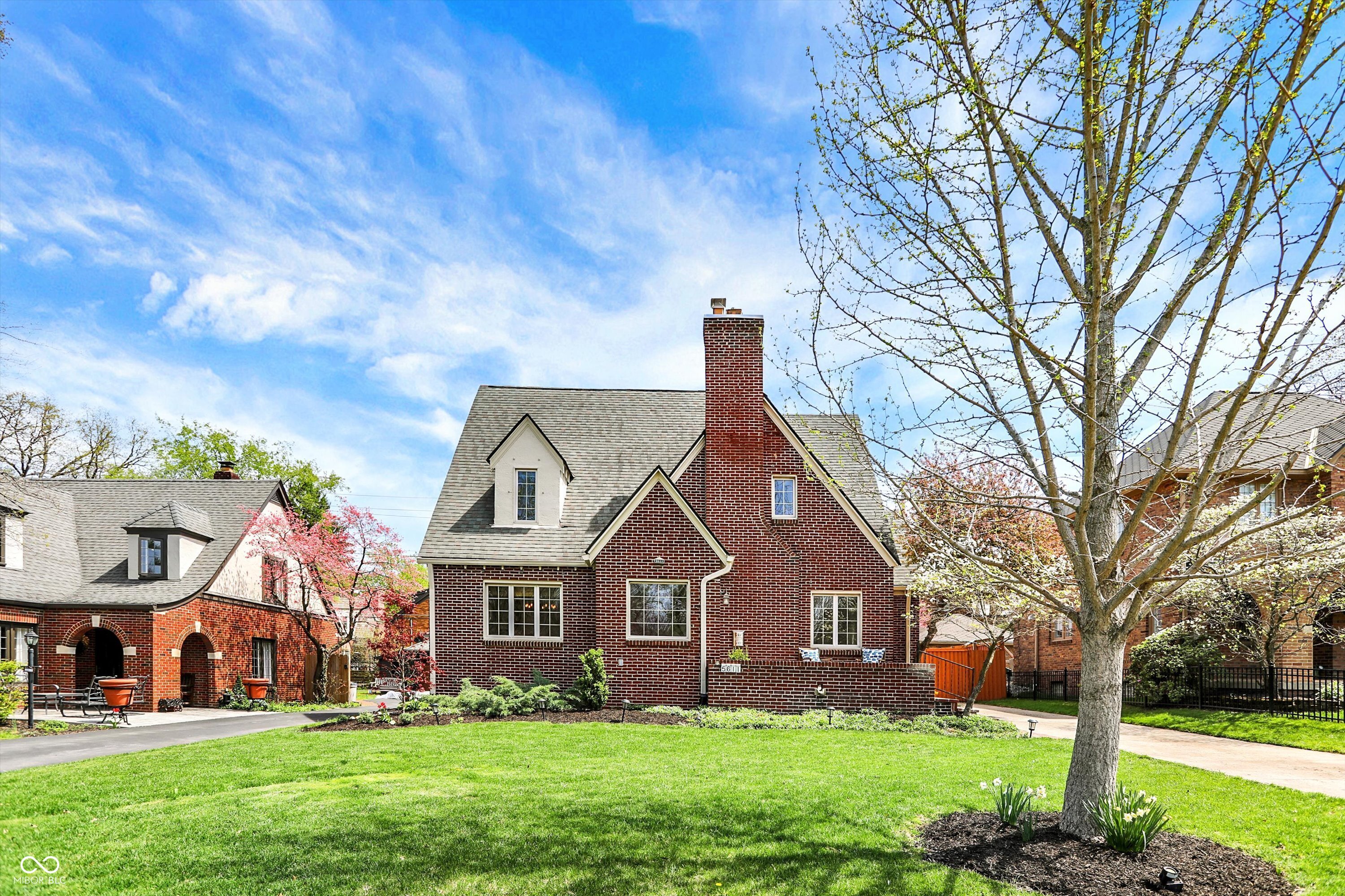 5611 N Delaware Street