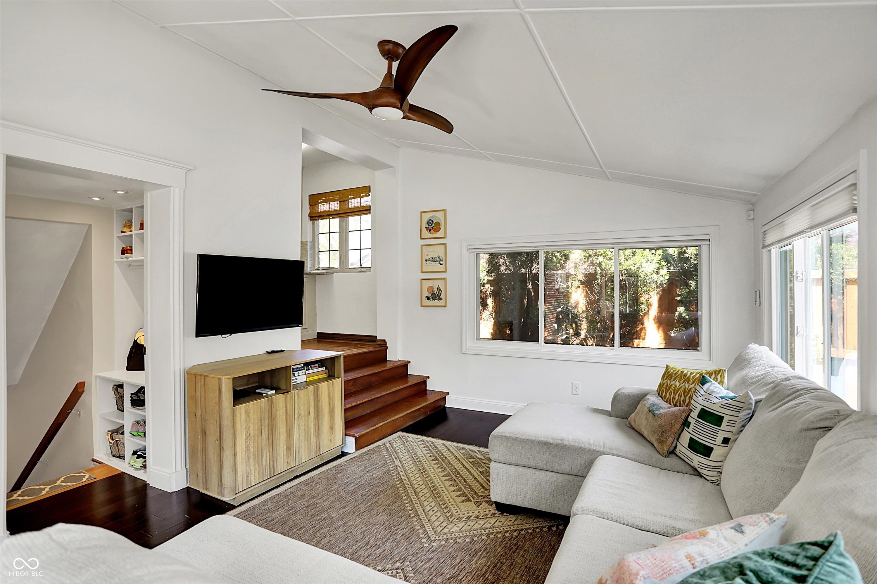 5611 N Delaware Street