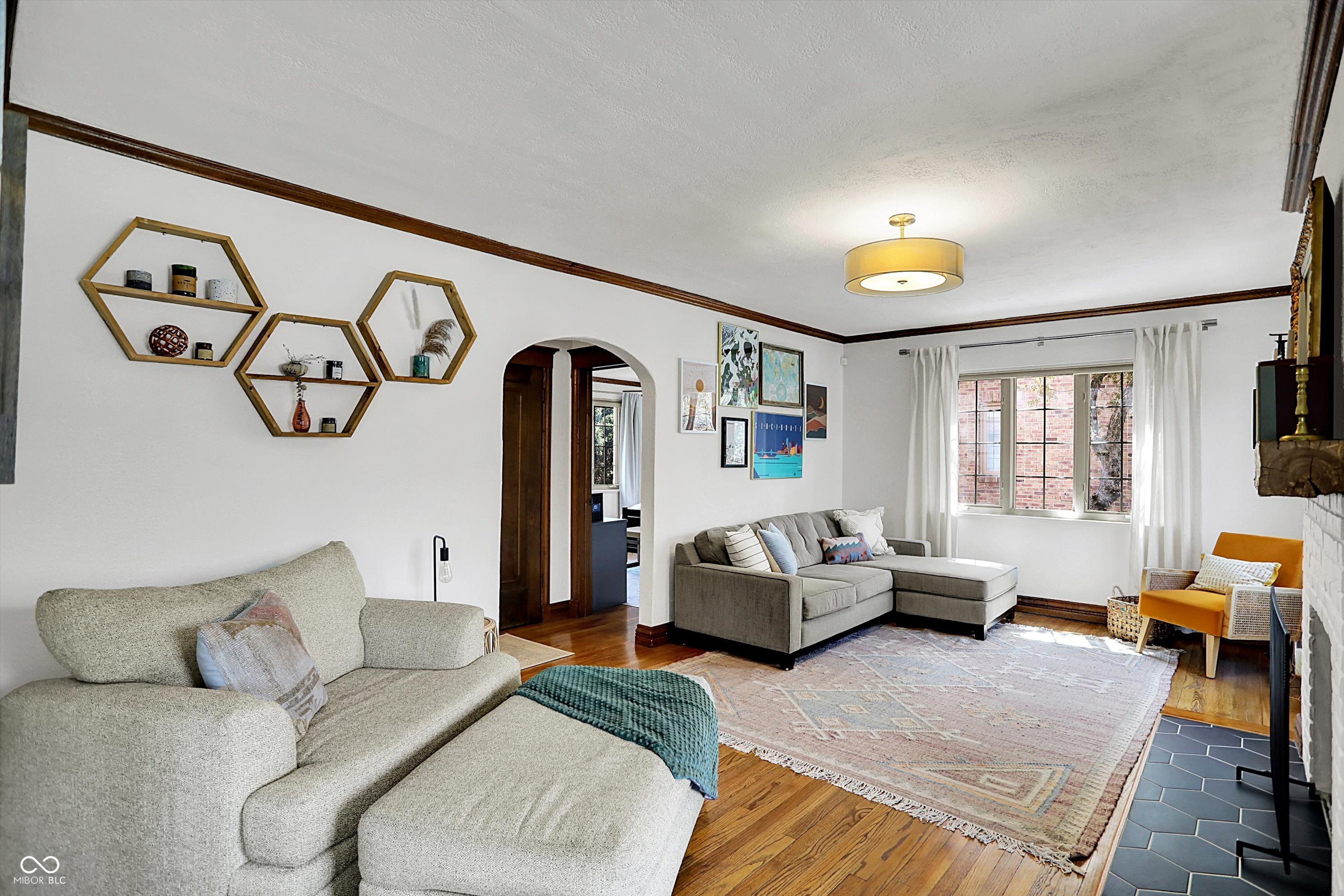 5611 N Delaware Street