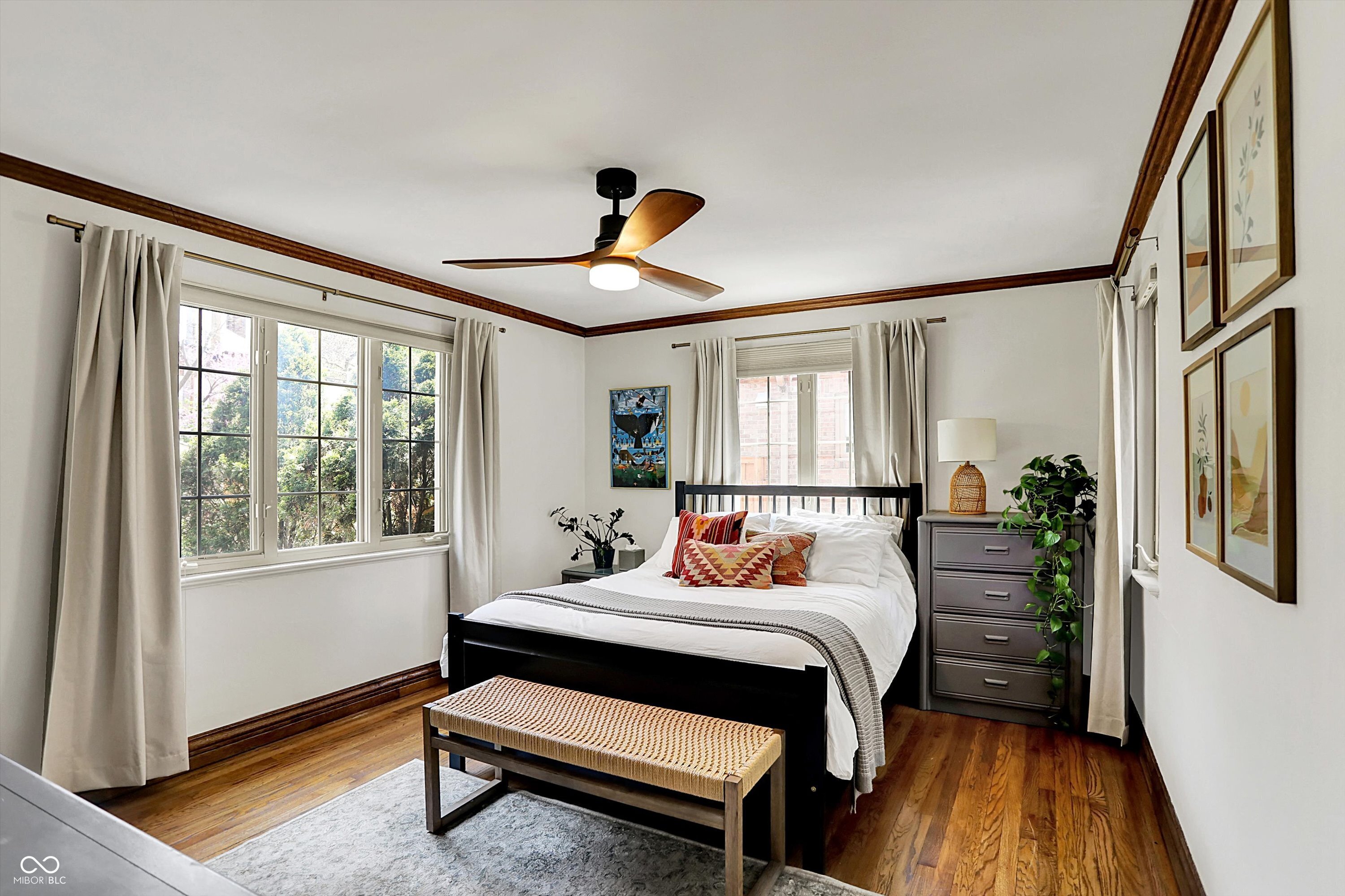 5611 N Delaware Street