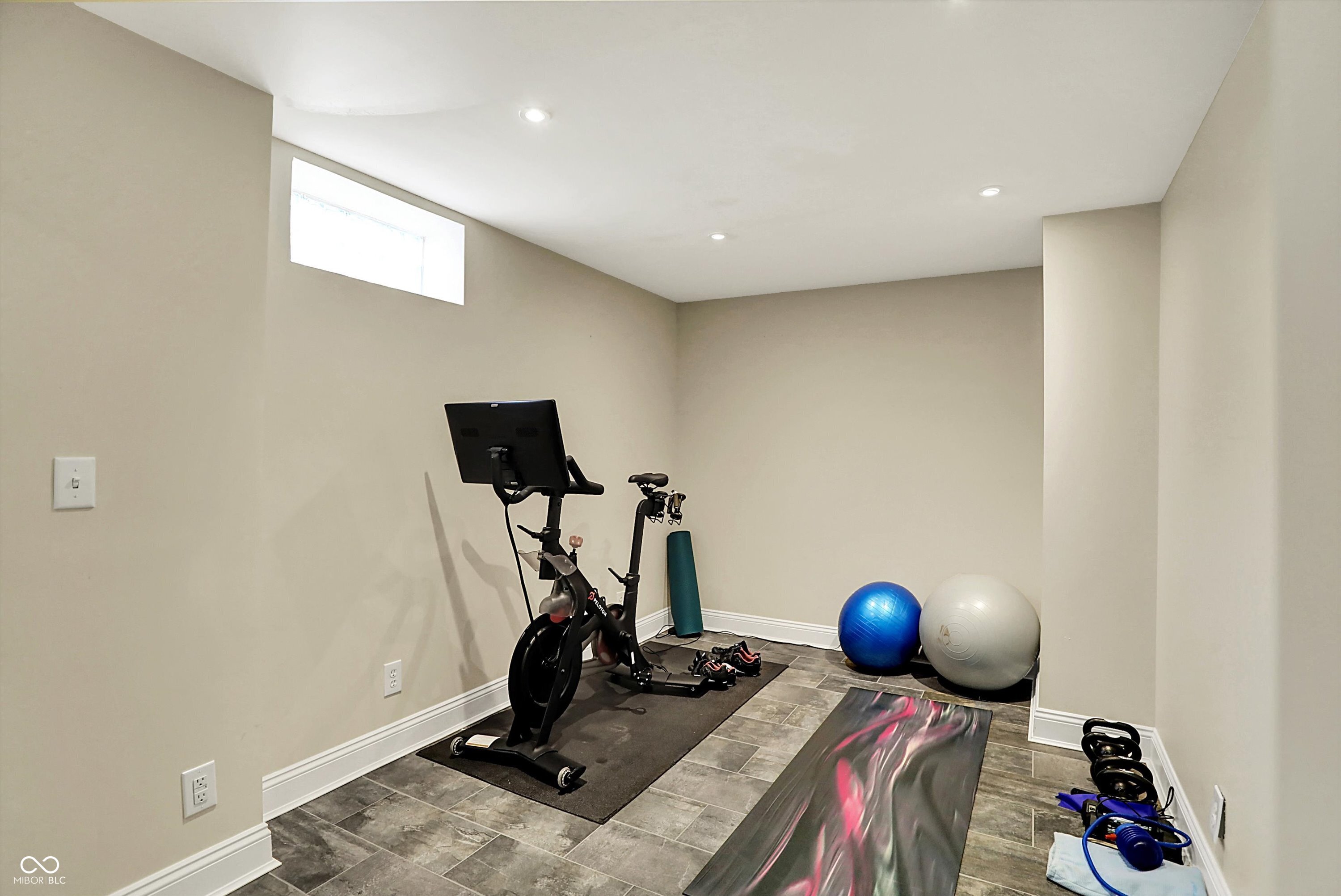 5611 N Delaware Street