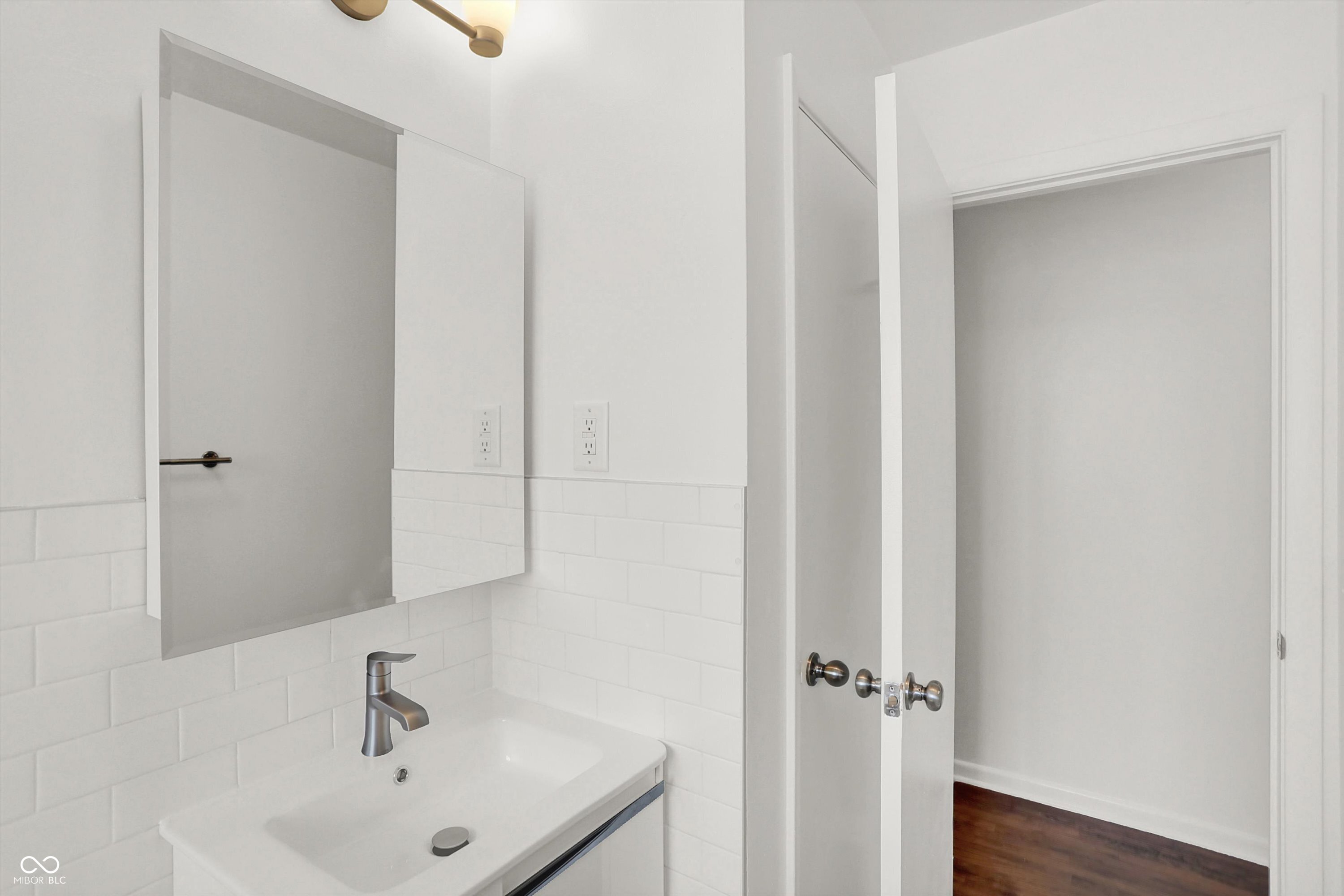 10625 McPherson Street