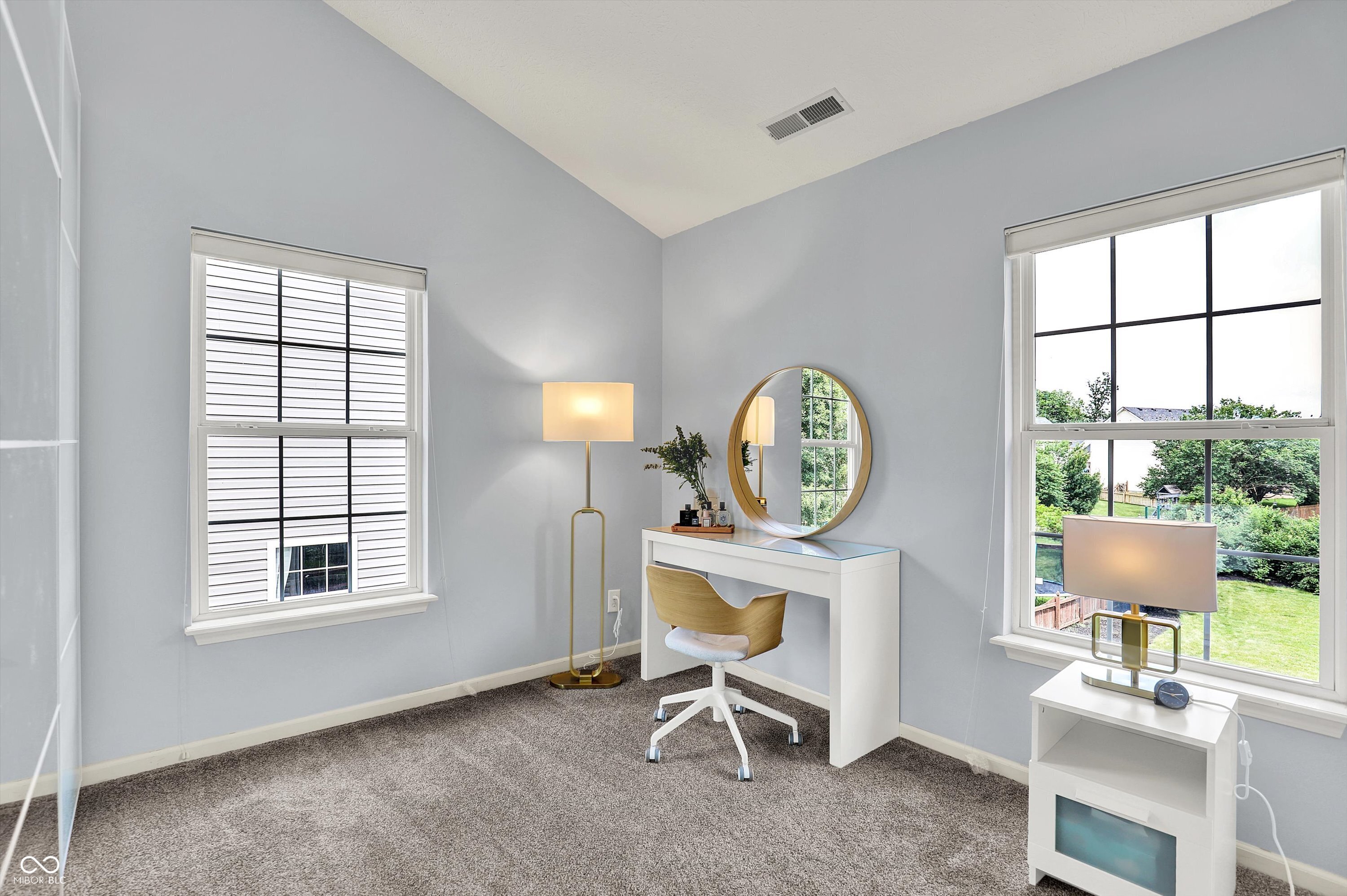 13757 Flintridge Pass