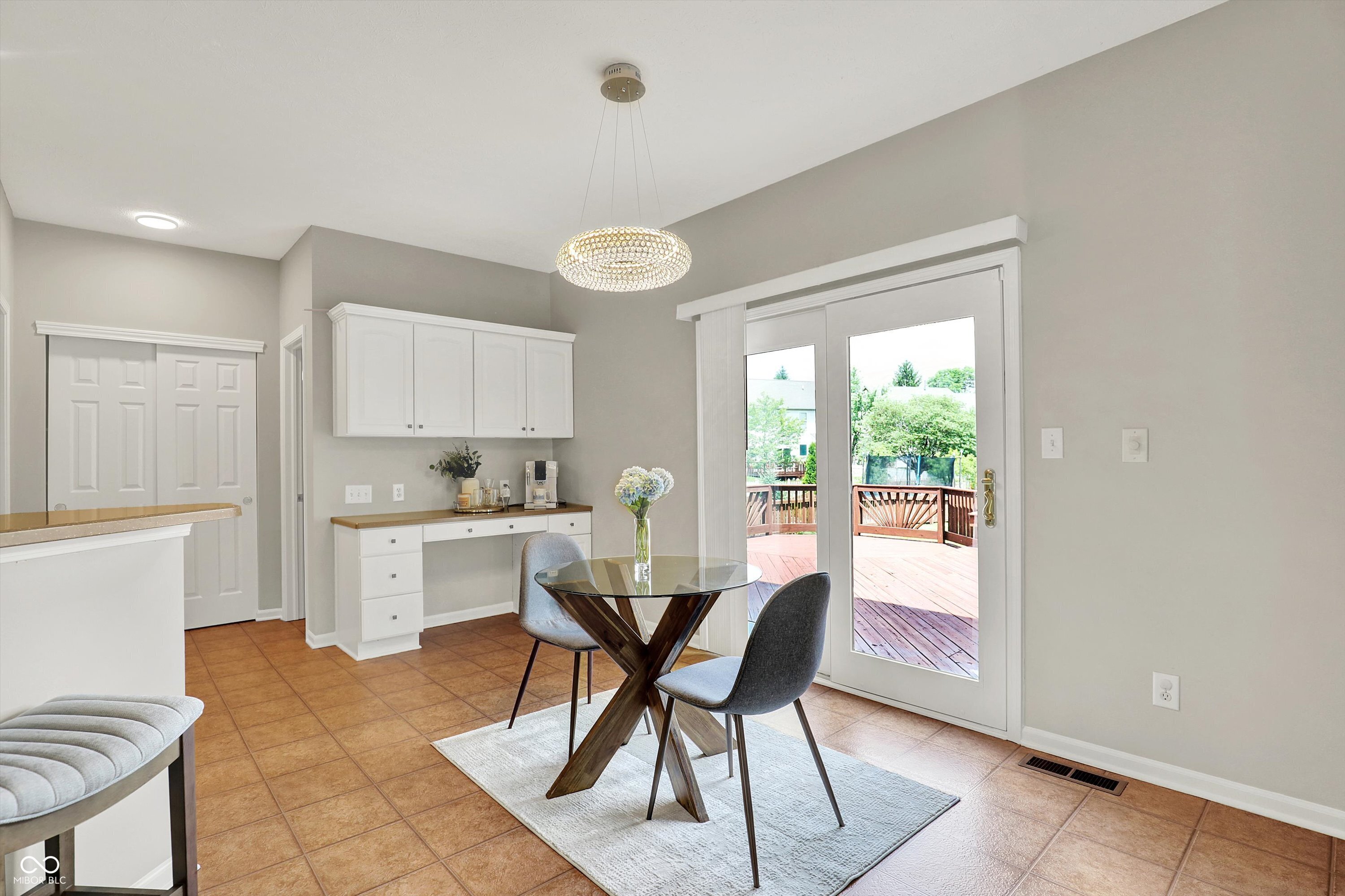 13757 Flintridge Pass