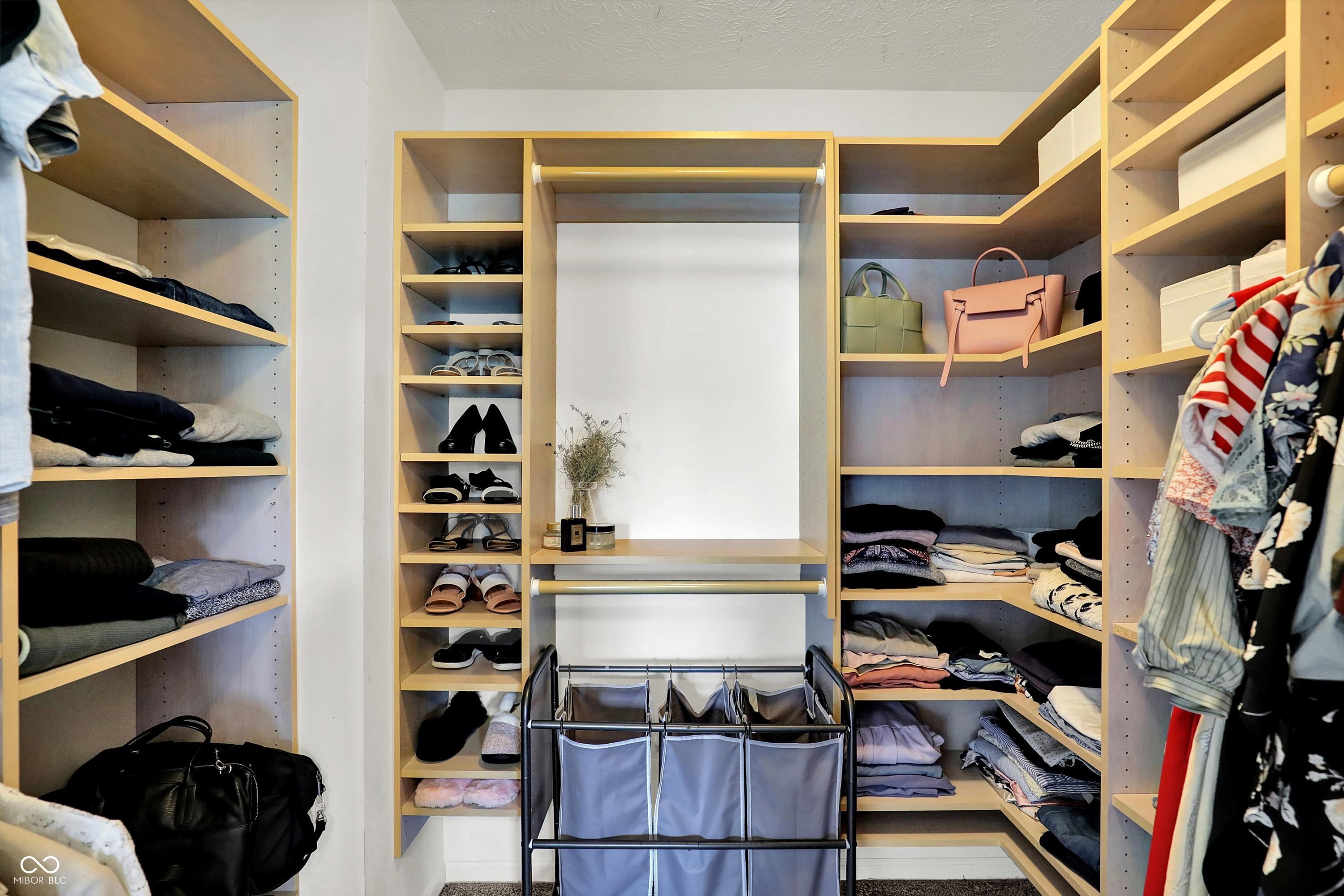 13757 Flintridge Pass