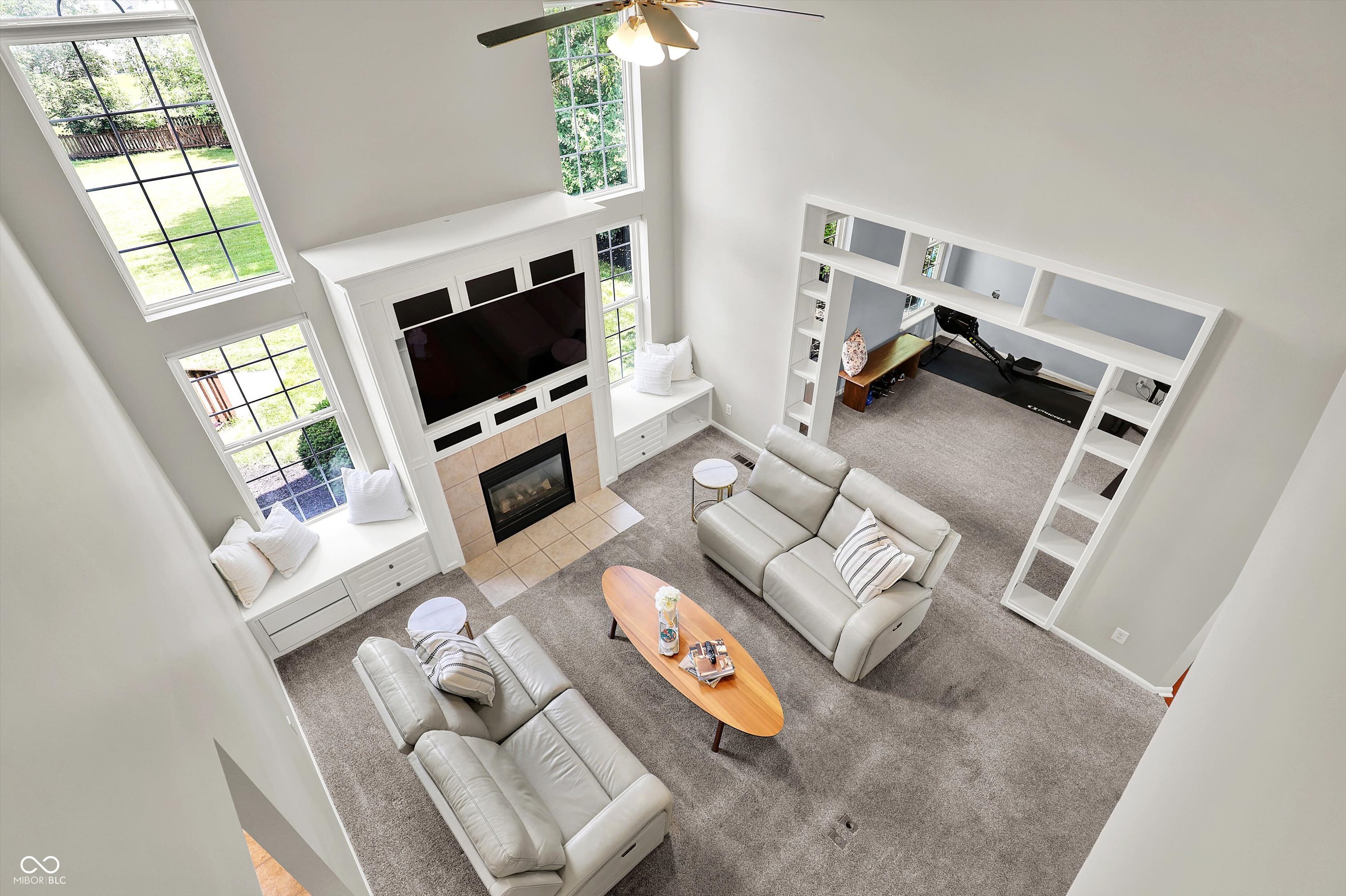 13757 Flintridge Pass