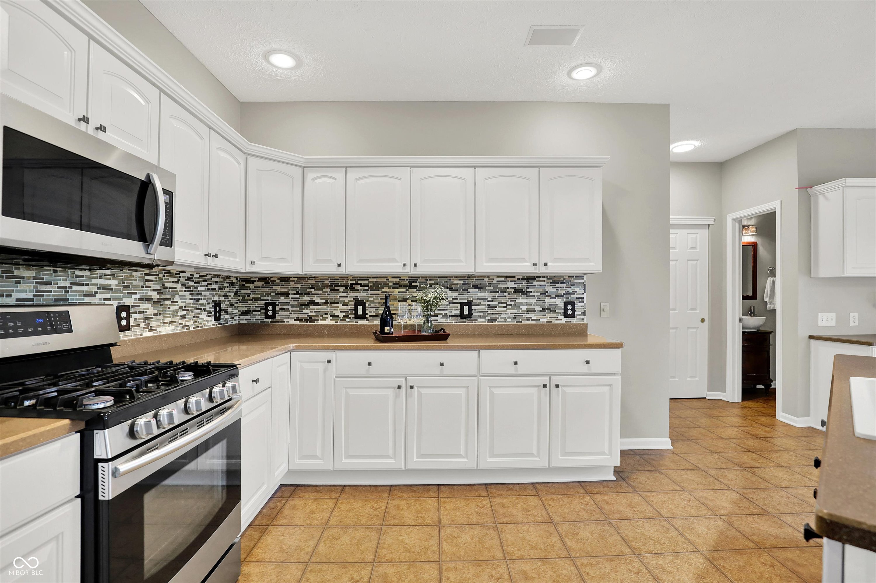 13757 Flintridge Pass