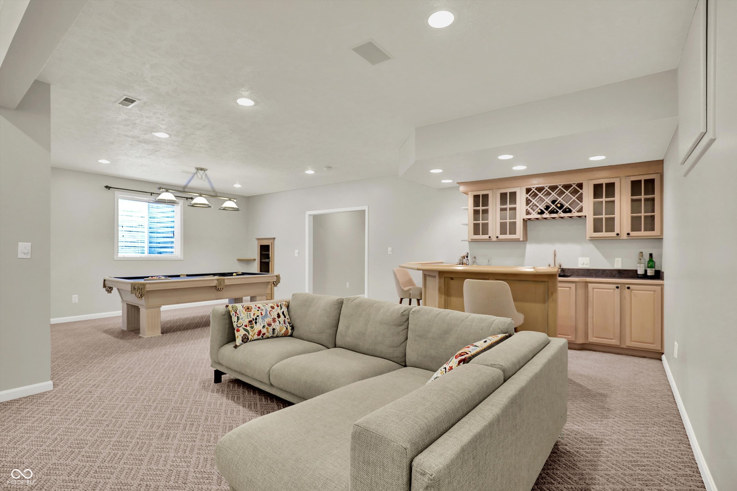 13757 Flintridge Pass