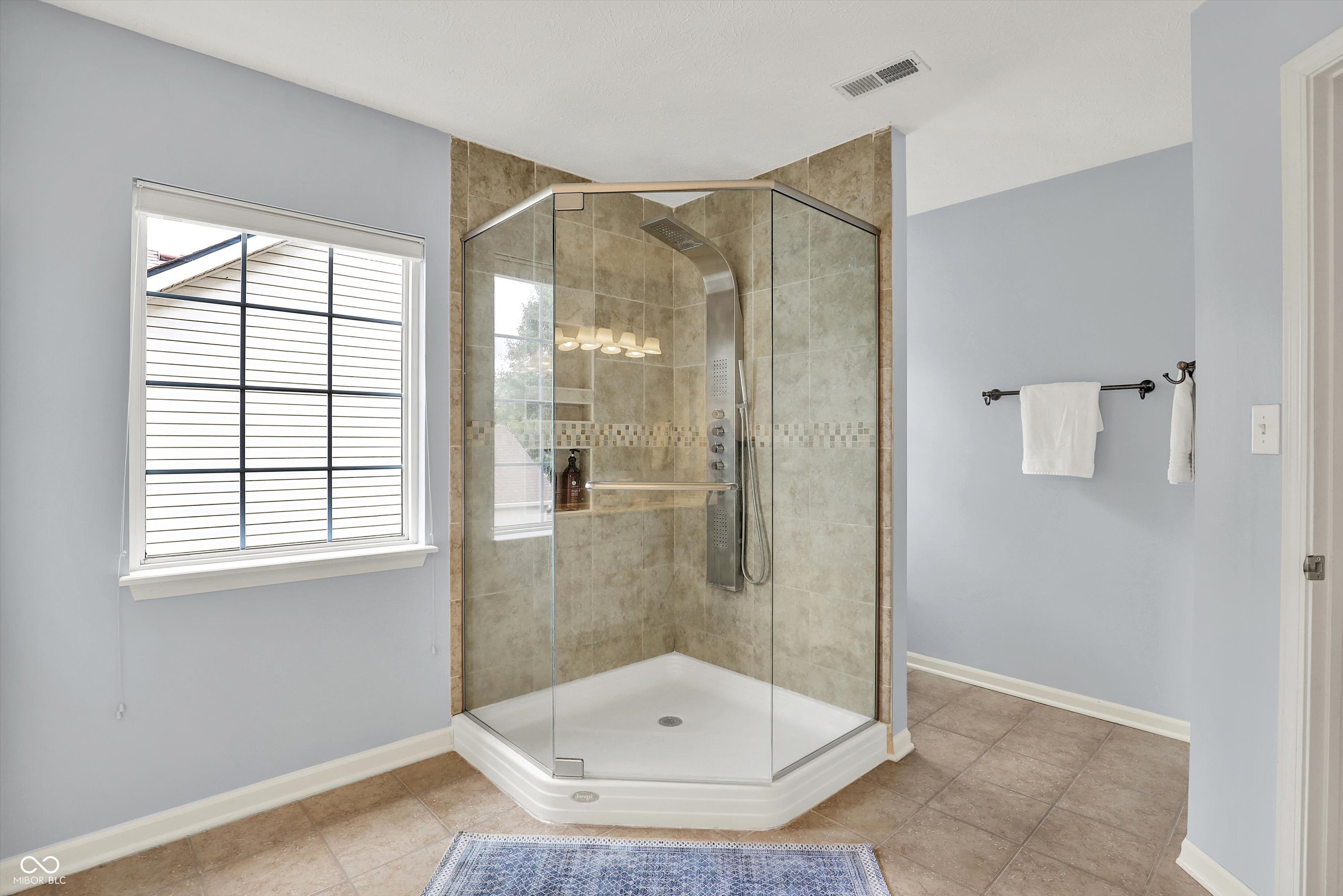 13757 Flintridge Pass