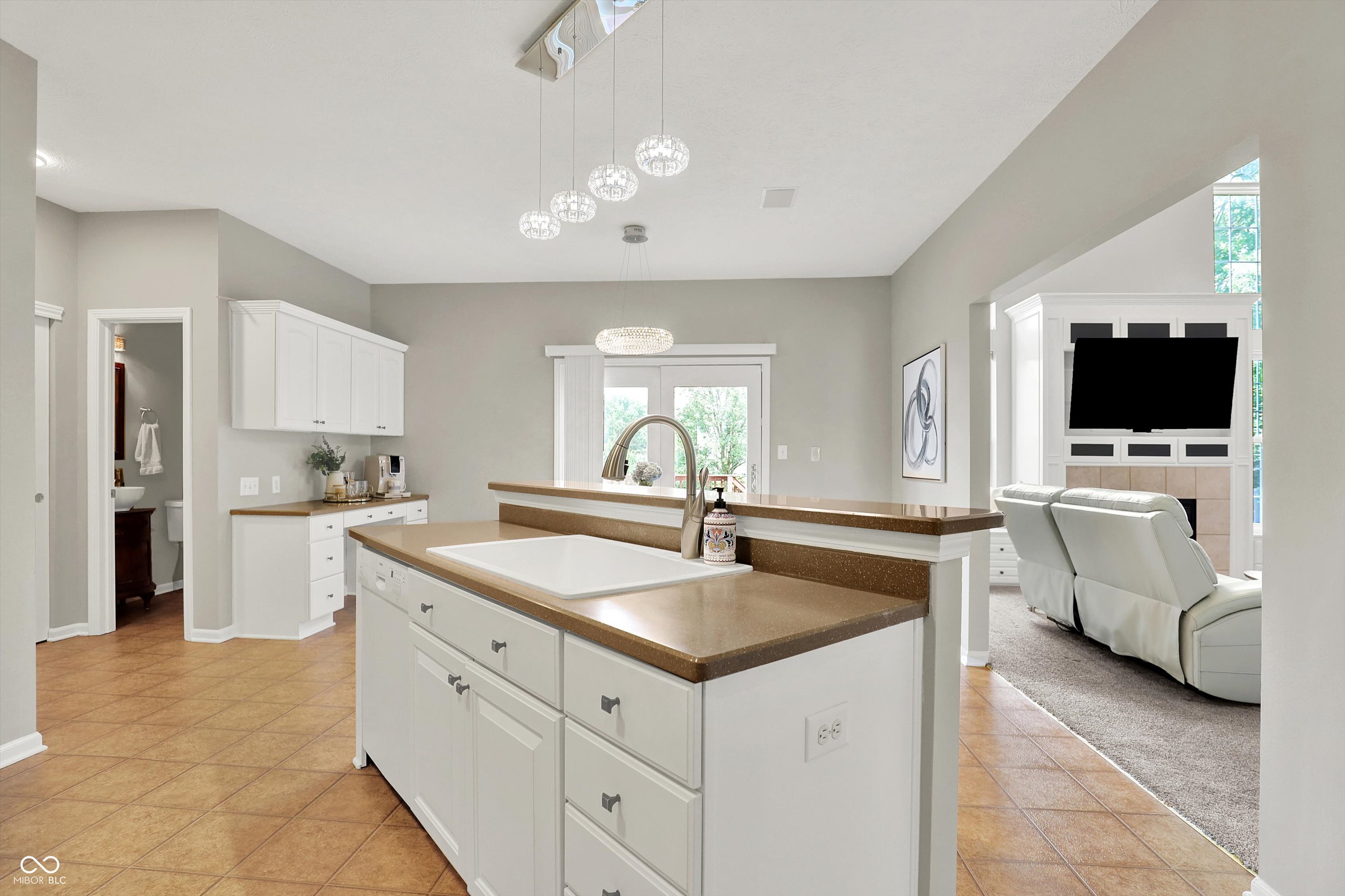 13757 Flintridge Pass