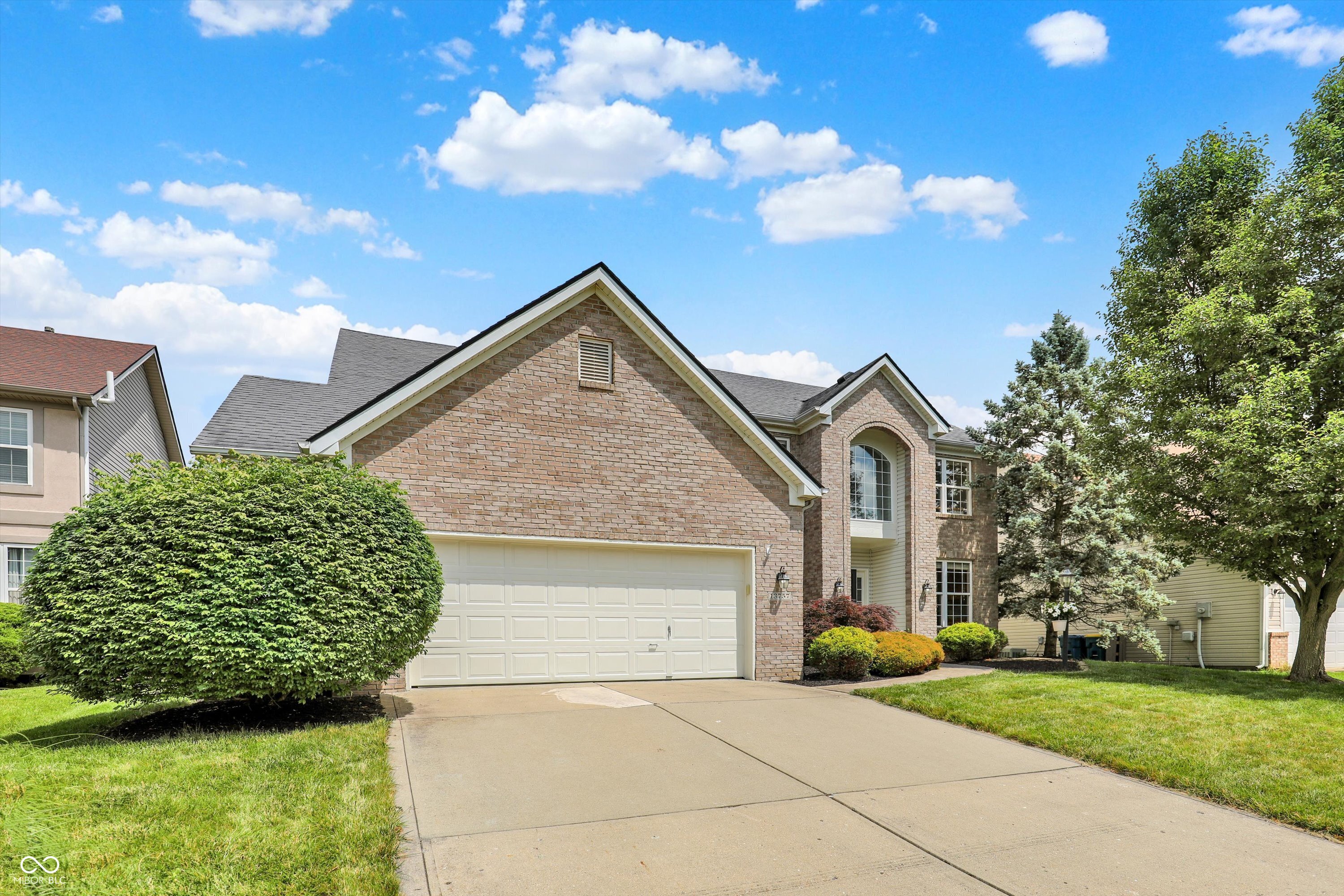 13757 Flintridge Pass