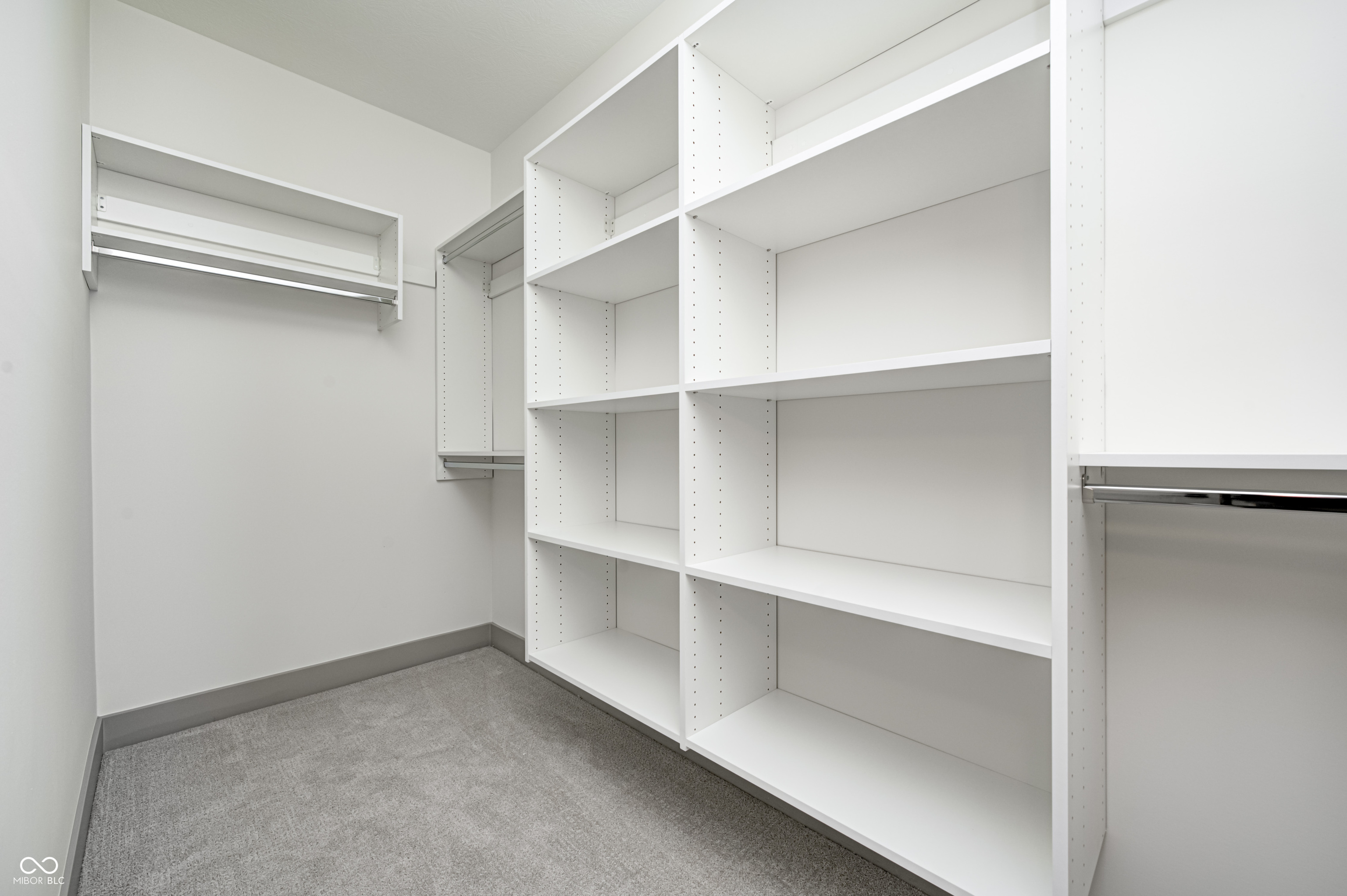 9868 Morningstar Lane