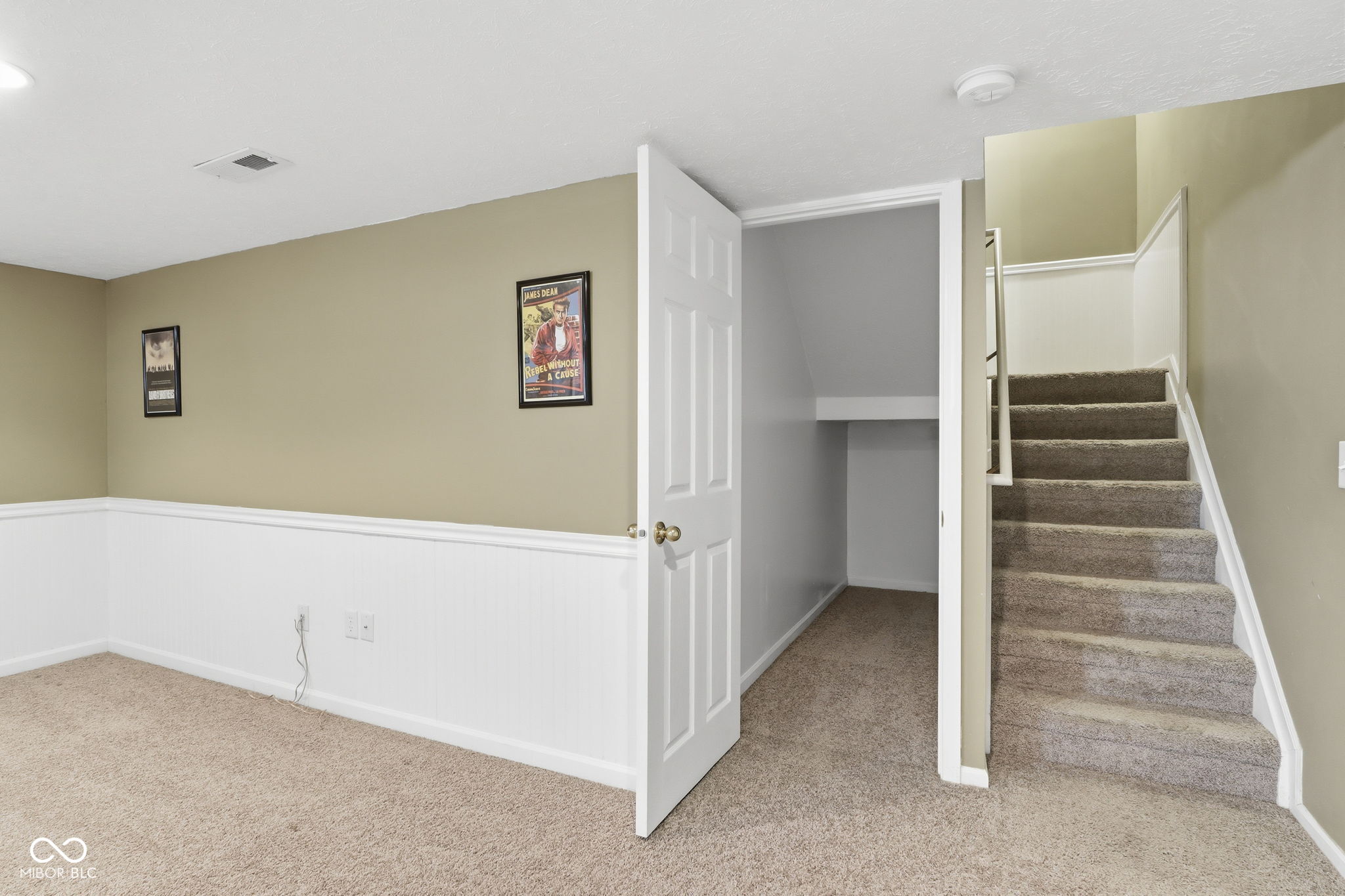 5250 Ivy Hill Drive
