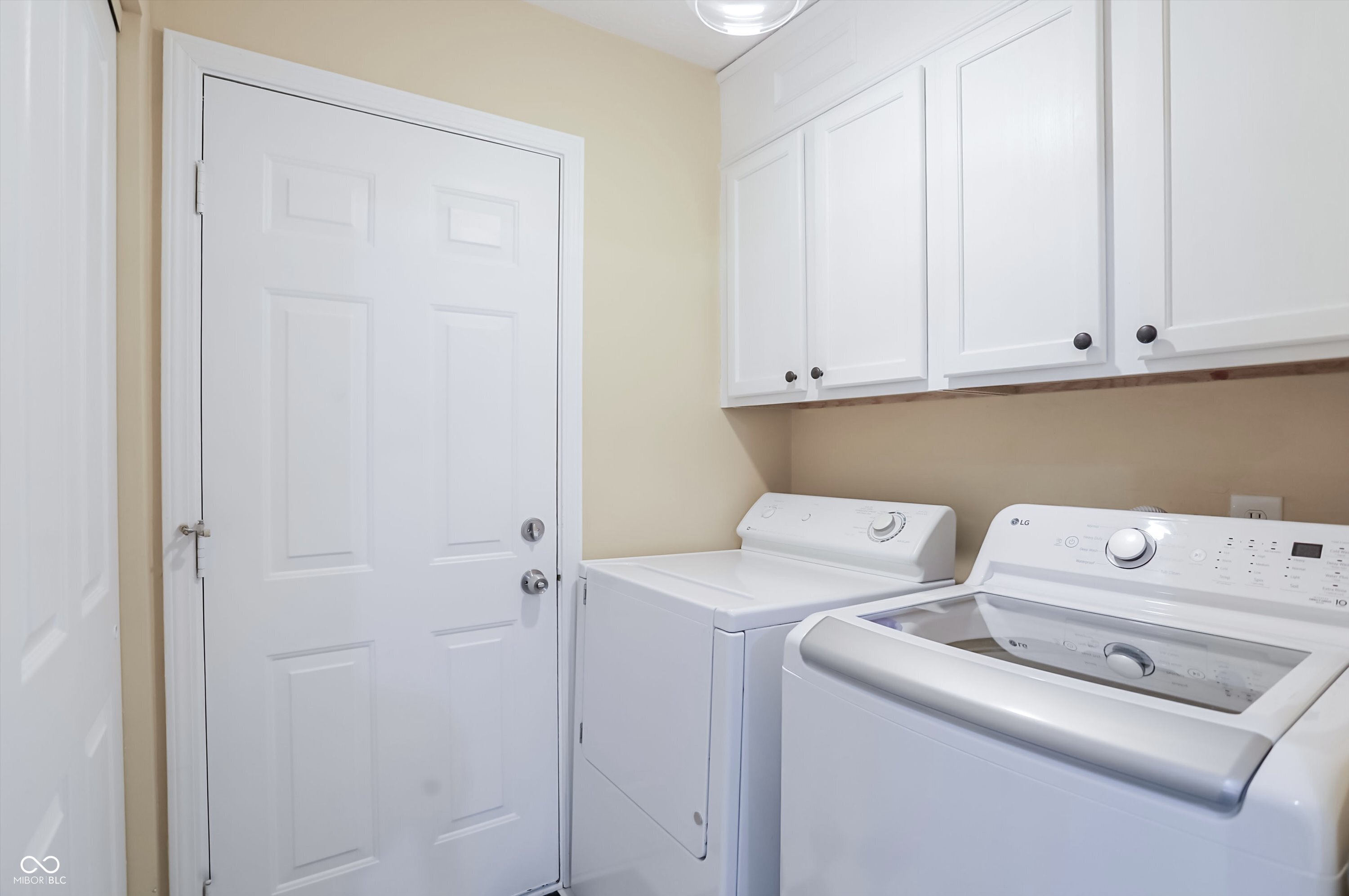 2986 Weatherstone Drive