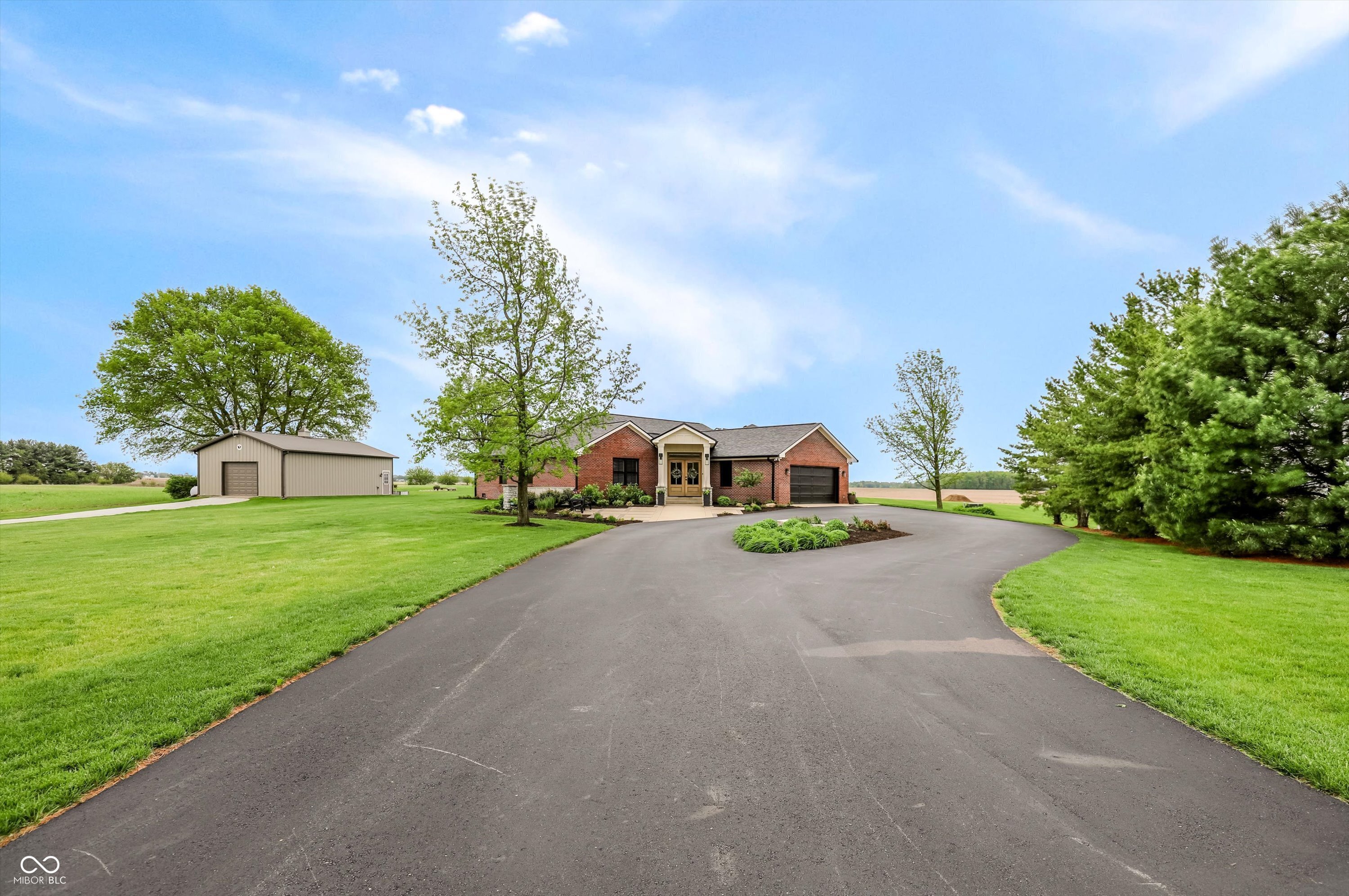 4075 E State Road 44