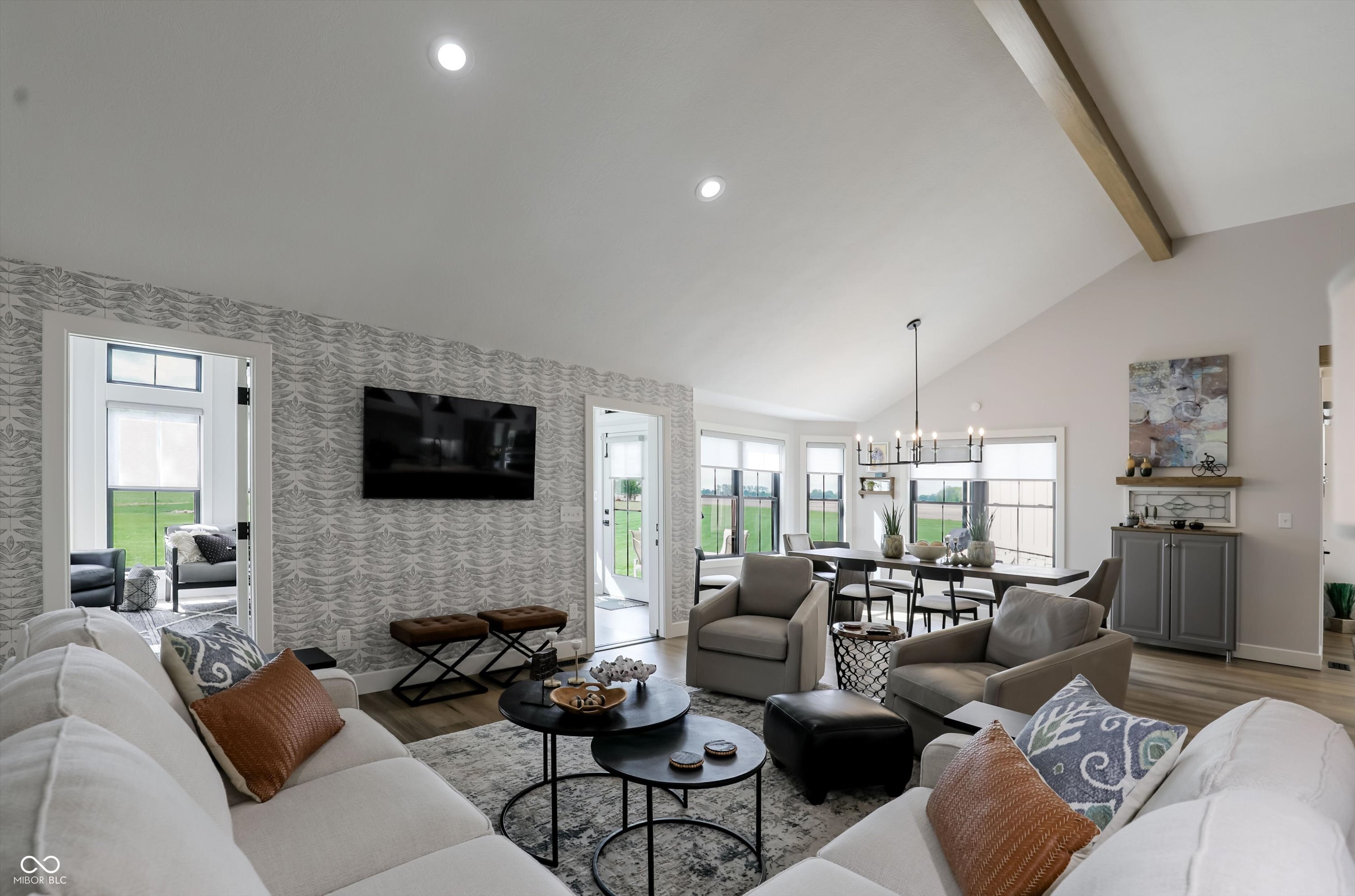 4075 E State Road 44