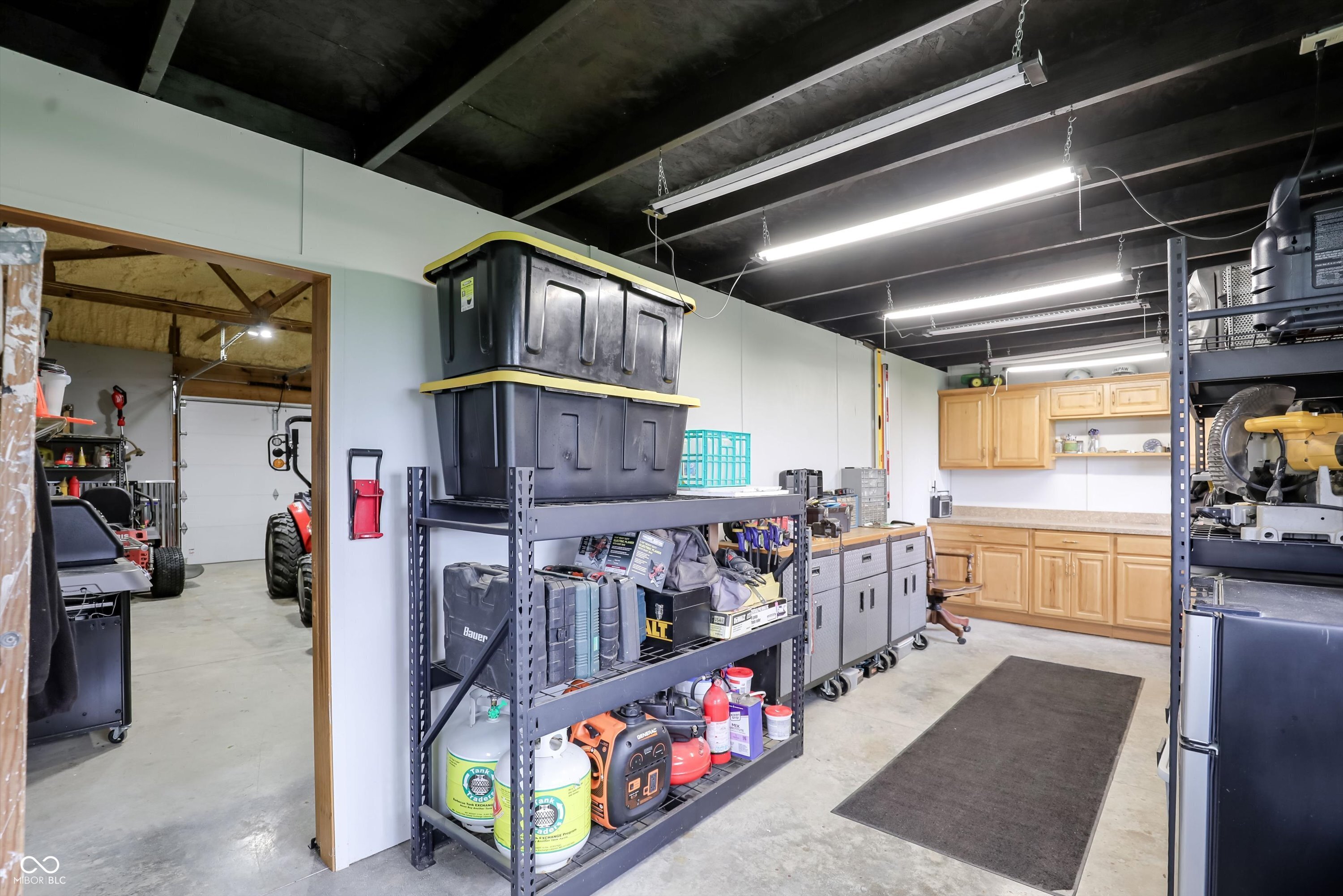 4075 E State Road 44