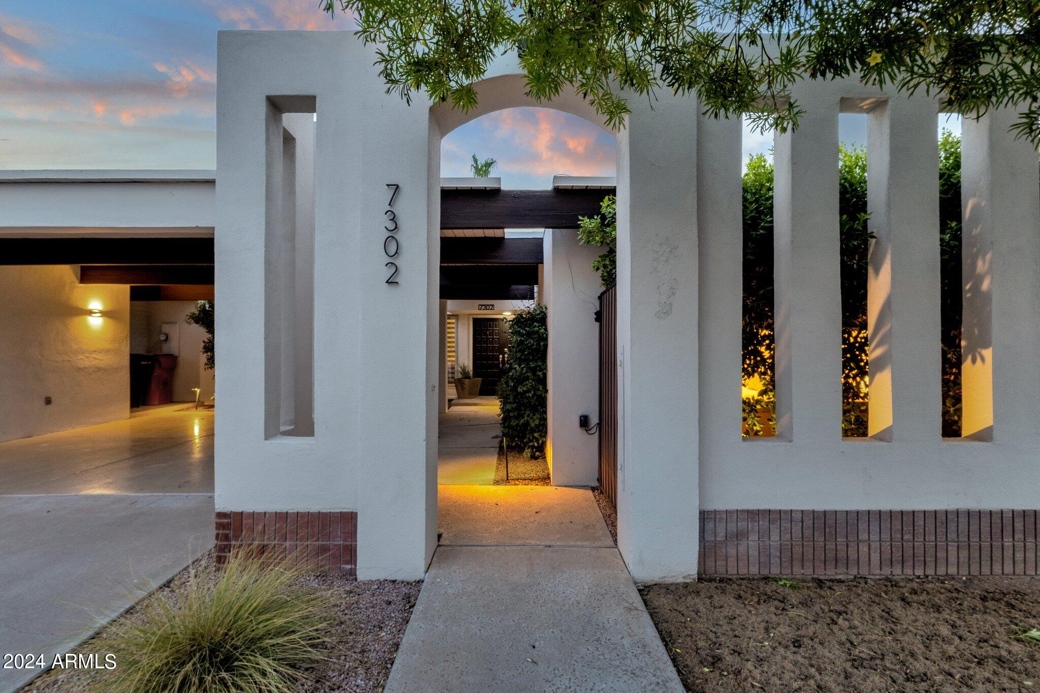 7302 N VIA DE LA MONTANA --