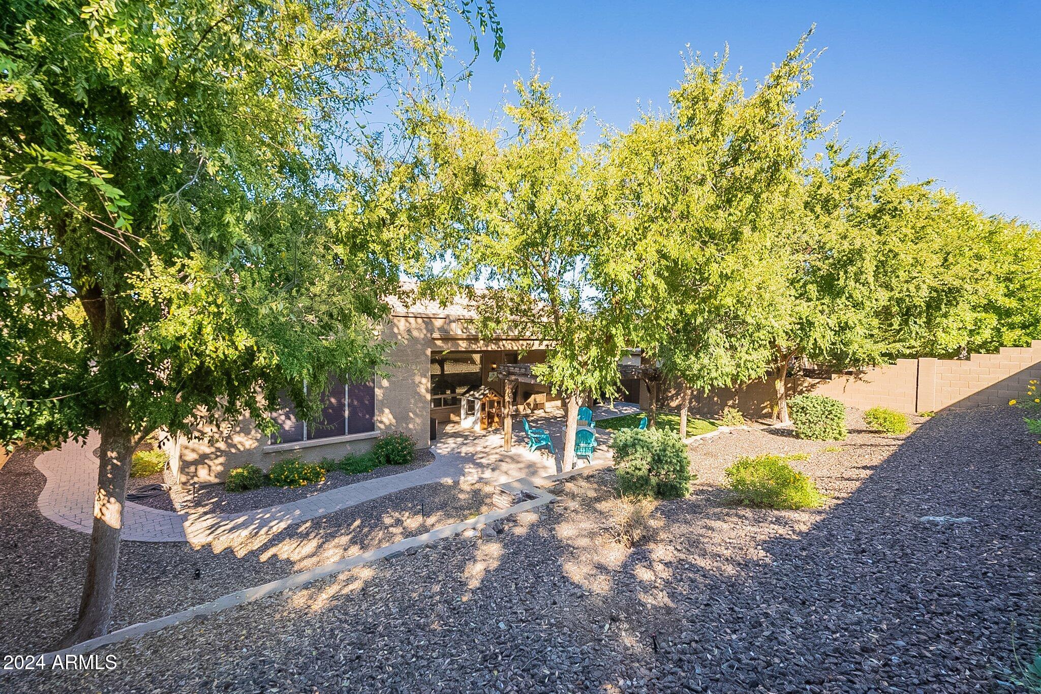 6861 W DALE Lane