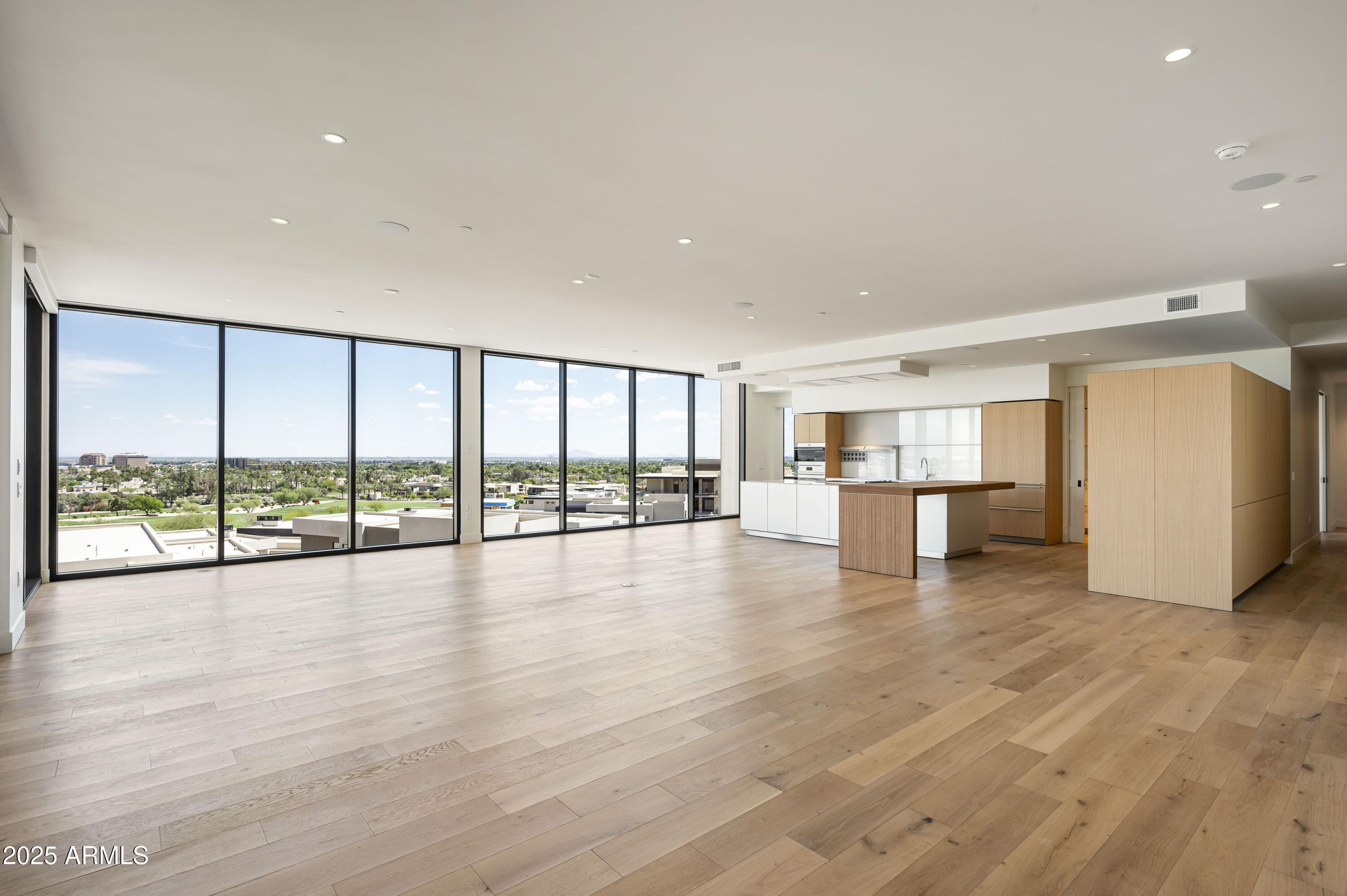 5000 N Camelback Ridge Road, 410