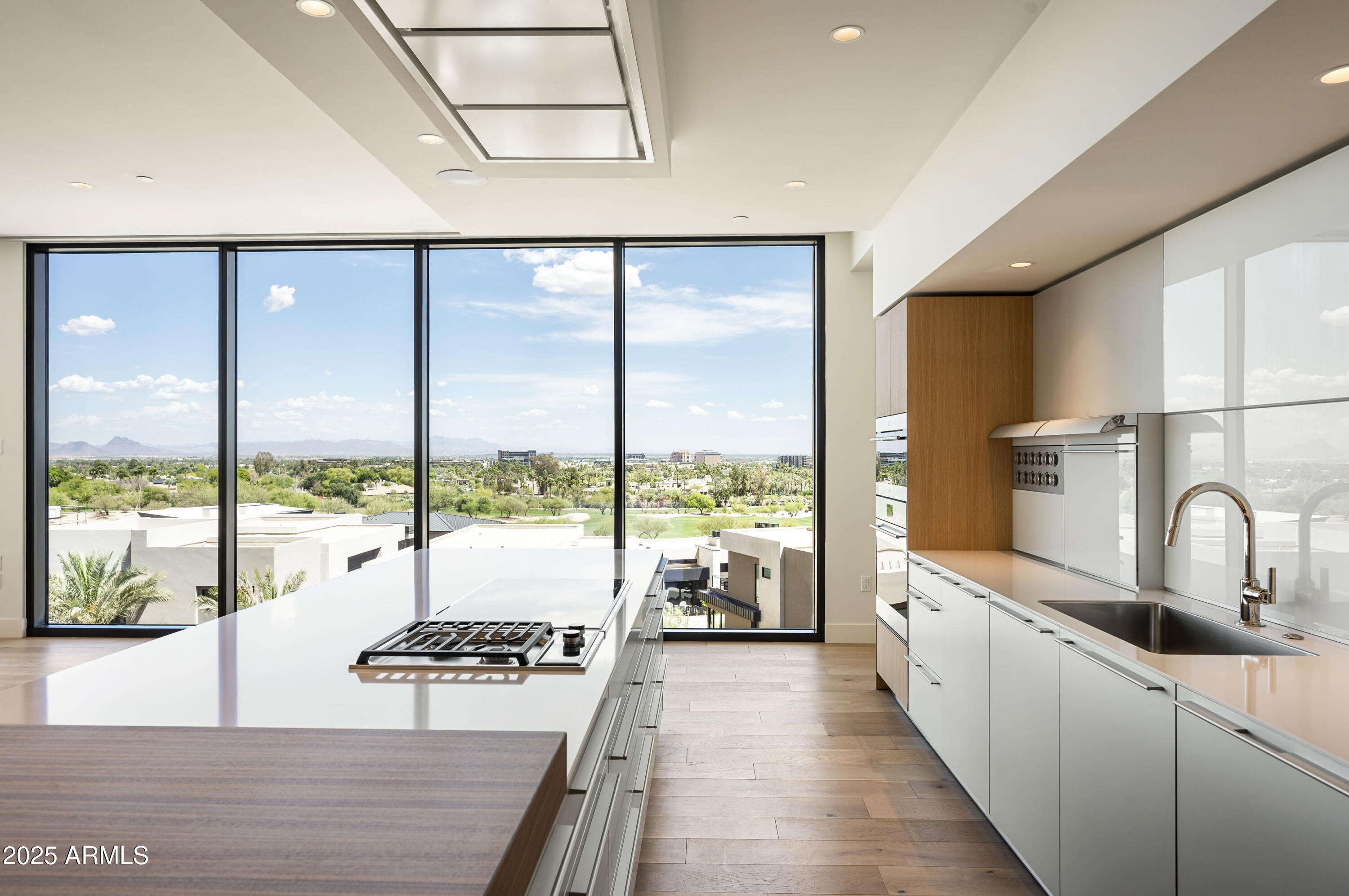 5000 N Camelback Ridge Road, 410