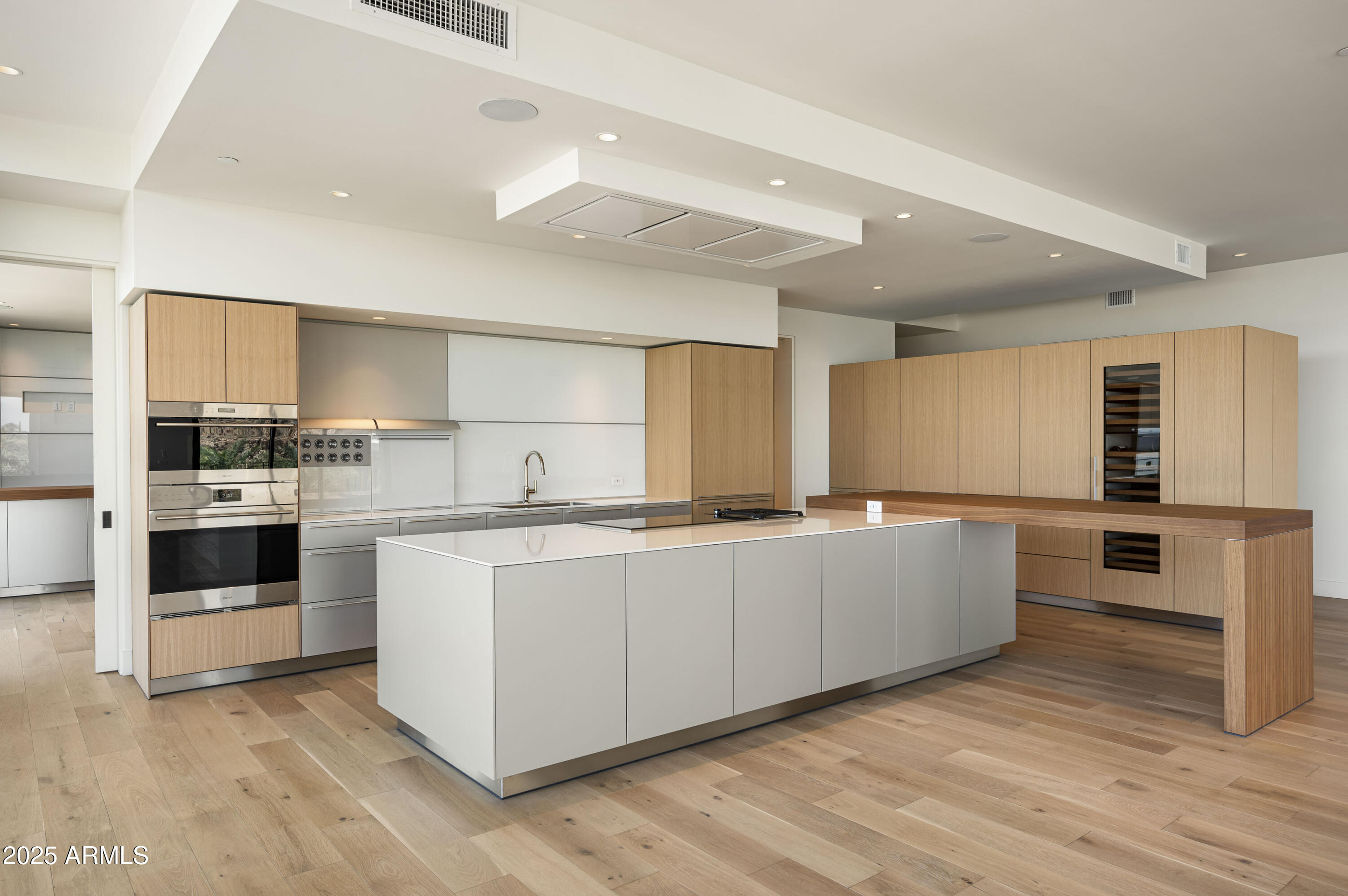 5000 N Camelback Ridge Road, 410