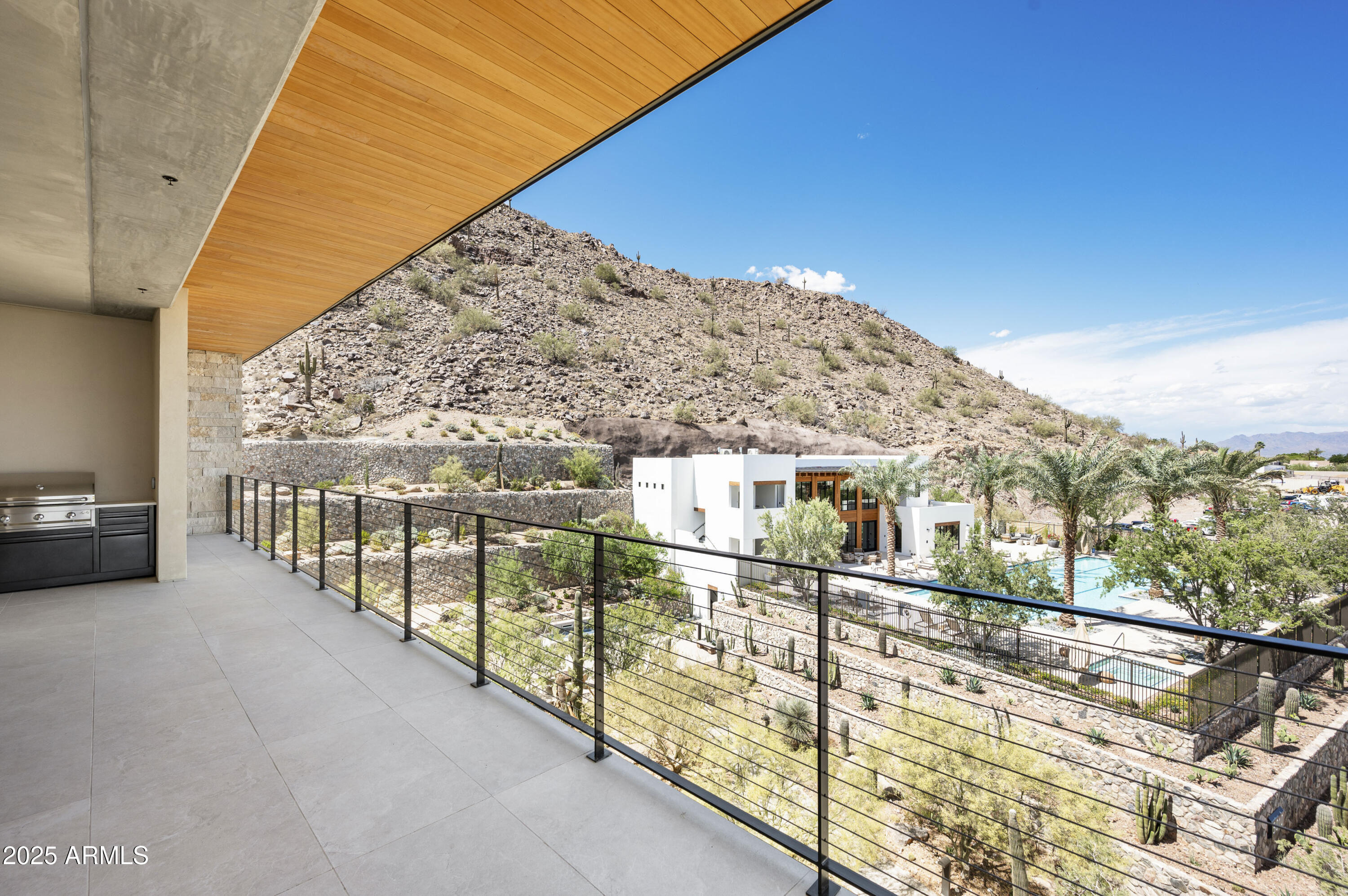 5000 N Camelback Ridge Road, 410