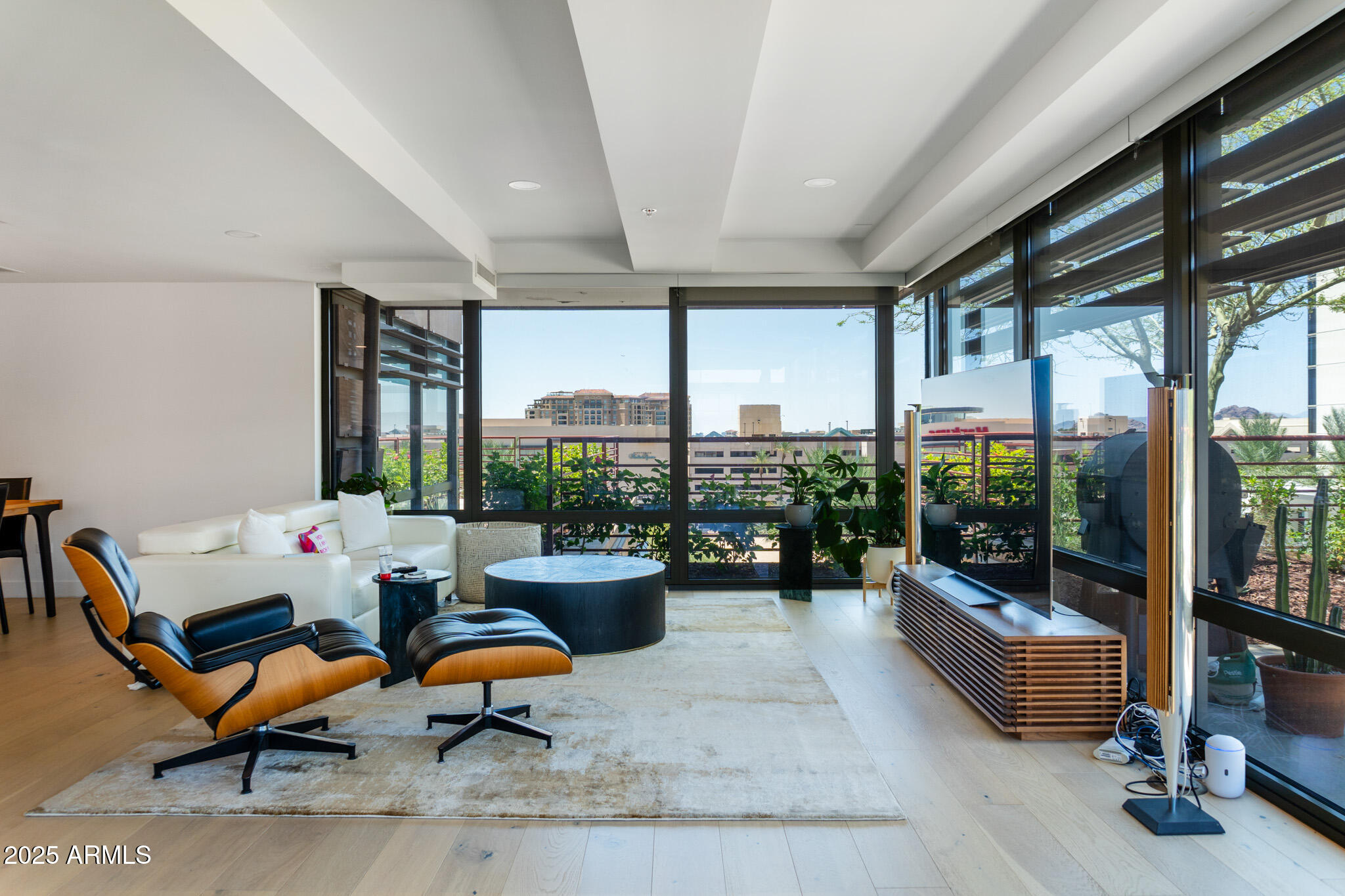 7147 E RANCHO VISTA Drive, 6002