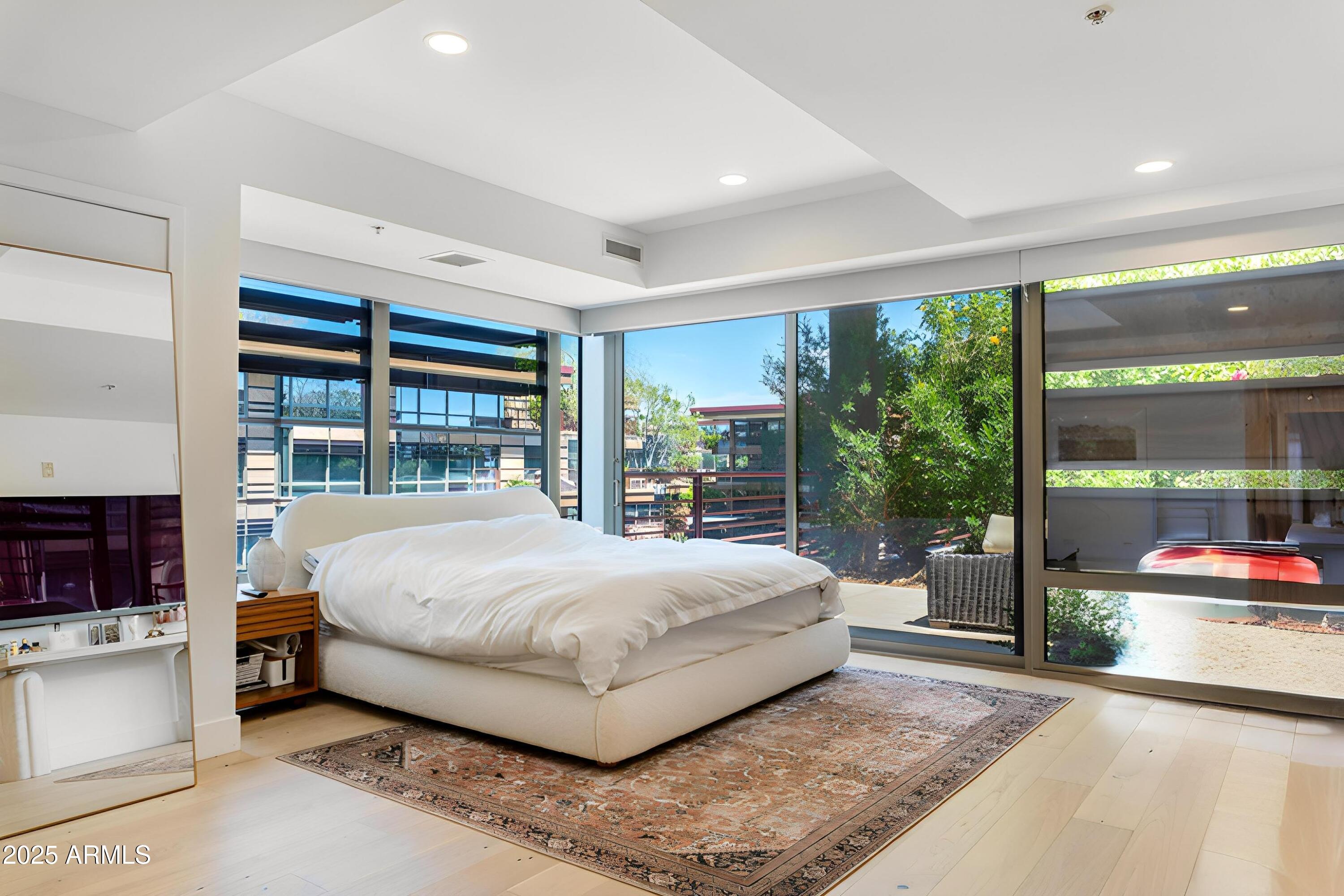 7147 E RANCHO VISTA Drive, 6002