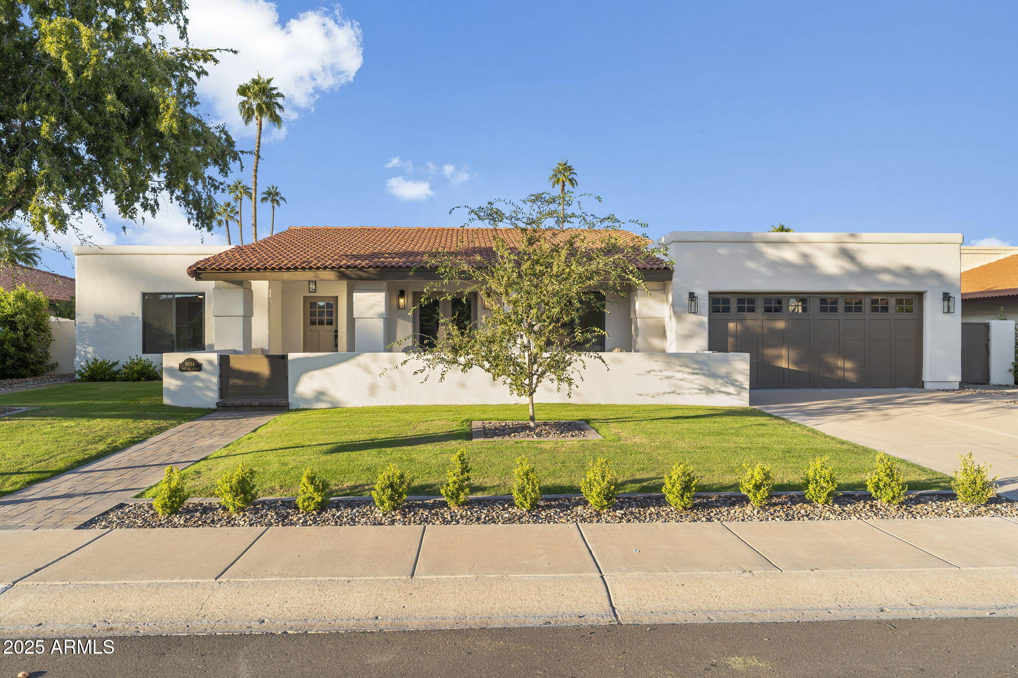 8014 E Del Tesoro Drive