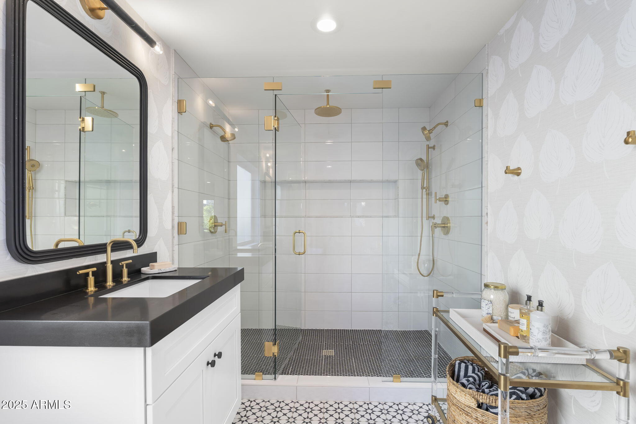 8014 E Del Tesoro Drive