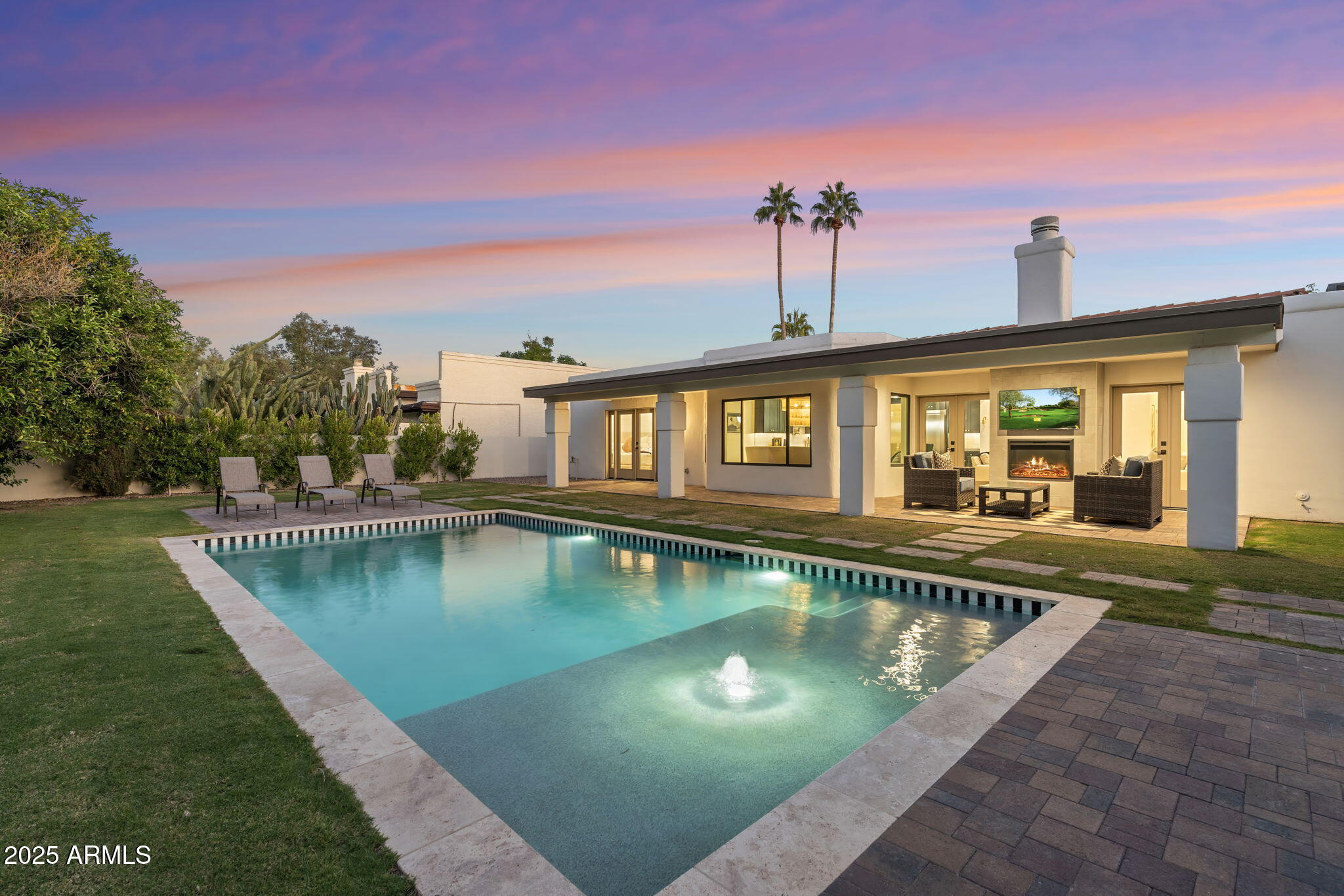 8014 E Del Tesoro Drive