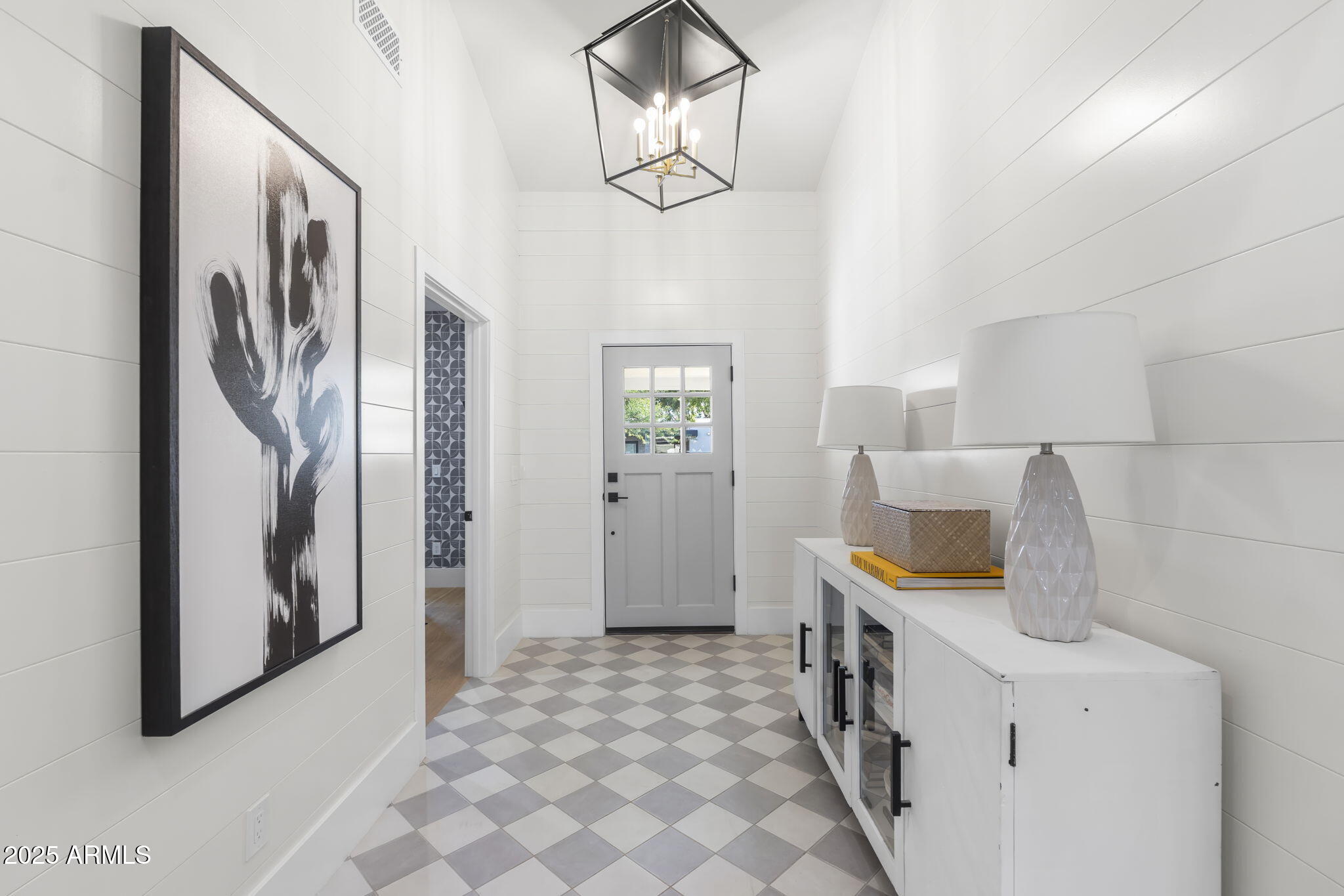 8014 E Del Tesoro Drive