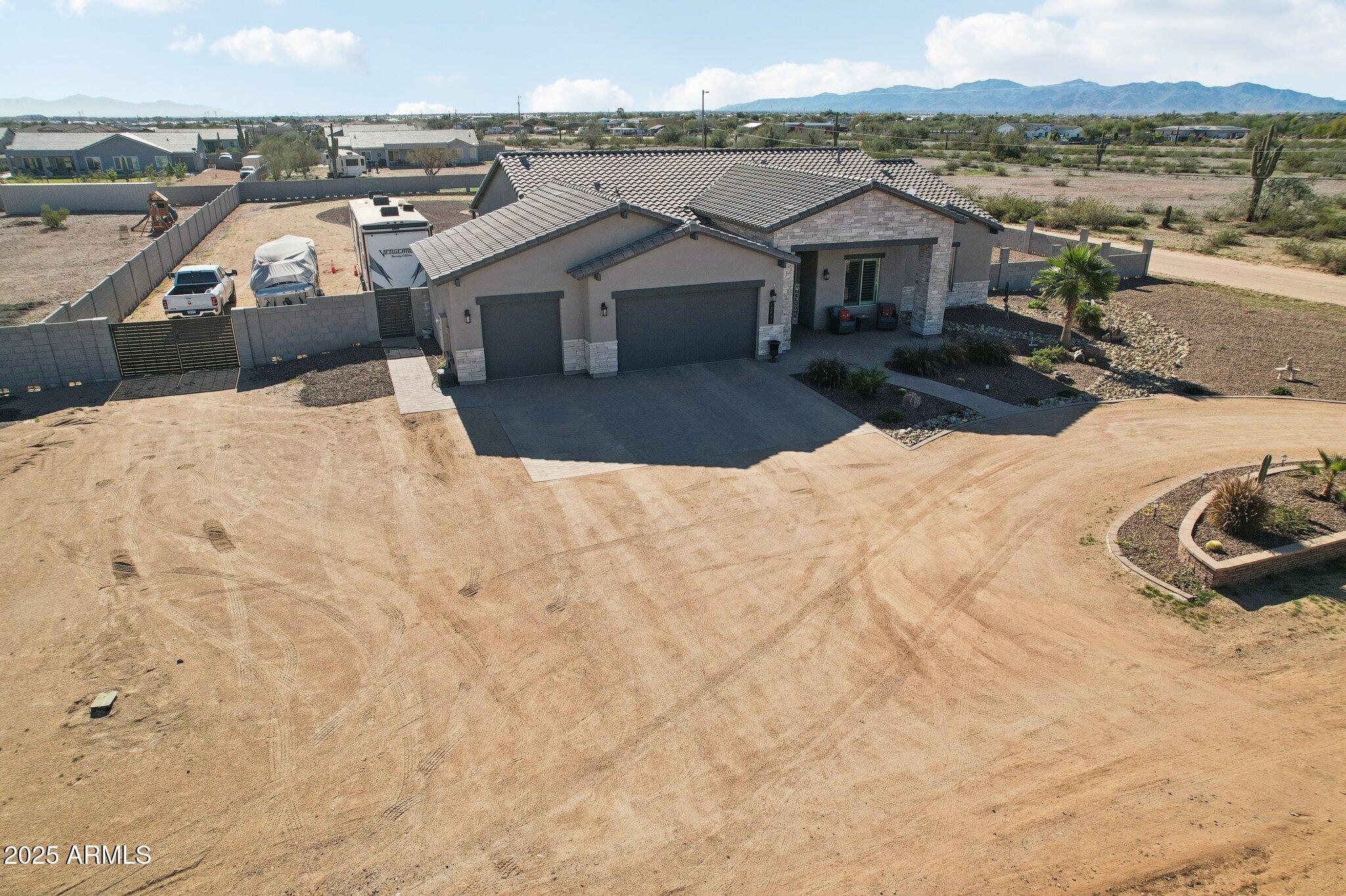 15433 W PINNACLE VISTA Road