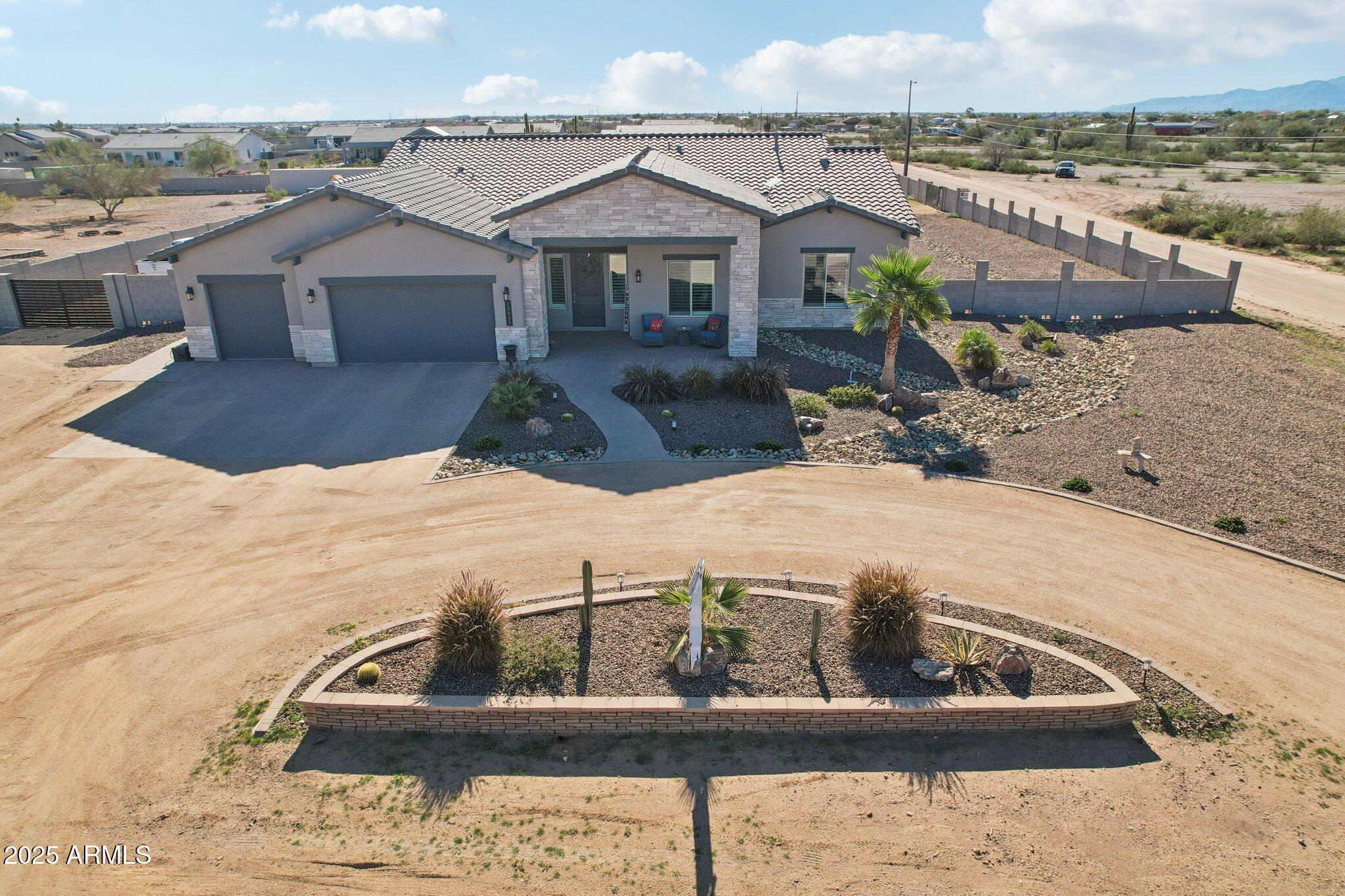 15433 W PINNACLE VISTA Road